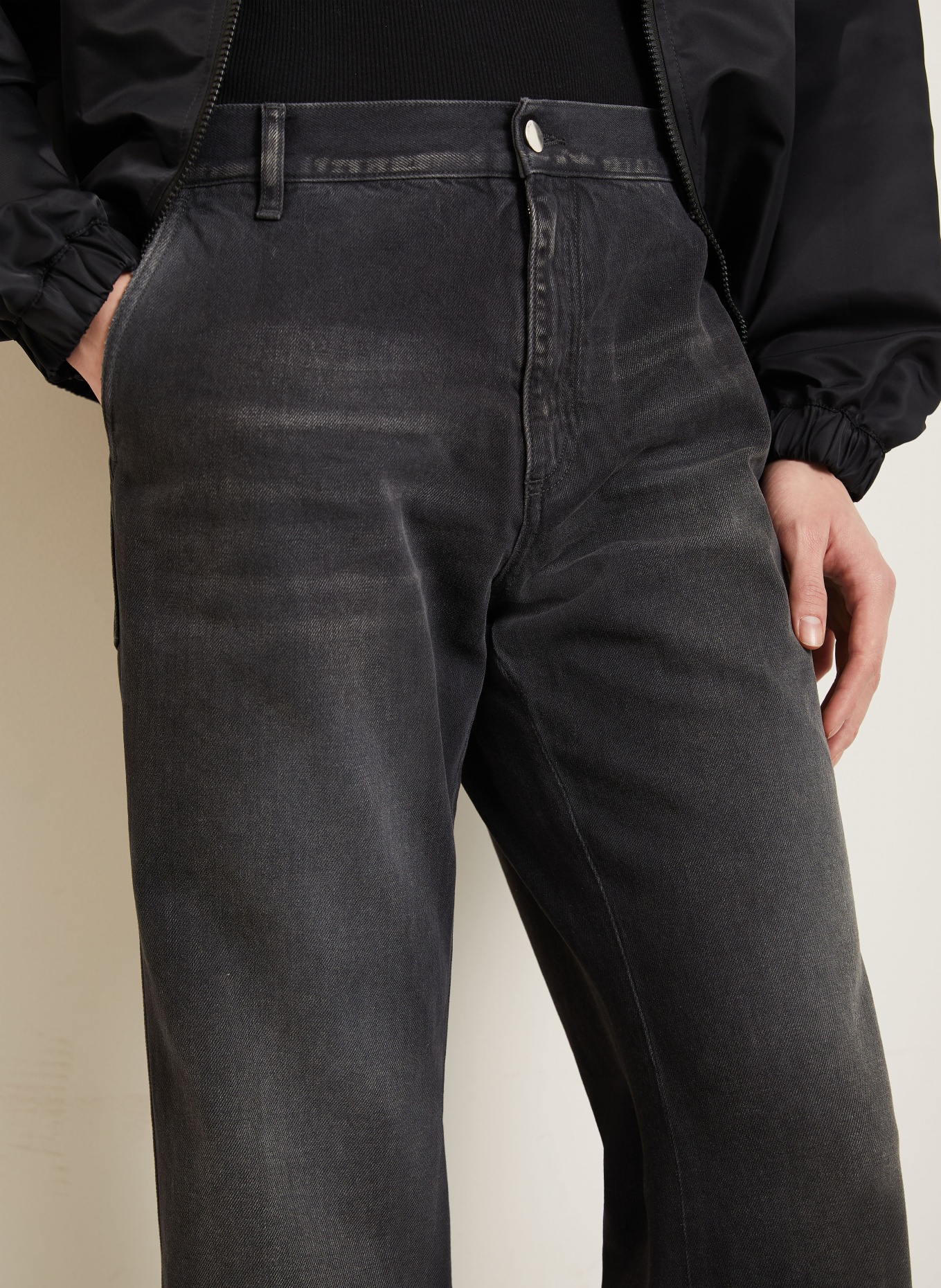 AMIRI Jeans Bootcut Fit: 926 Storm Black