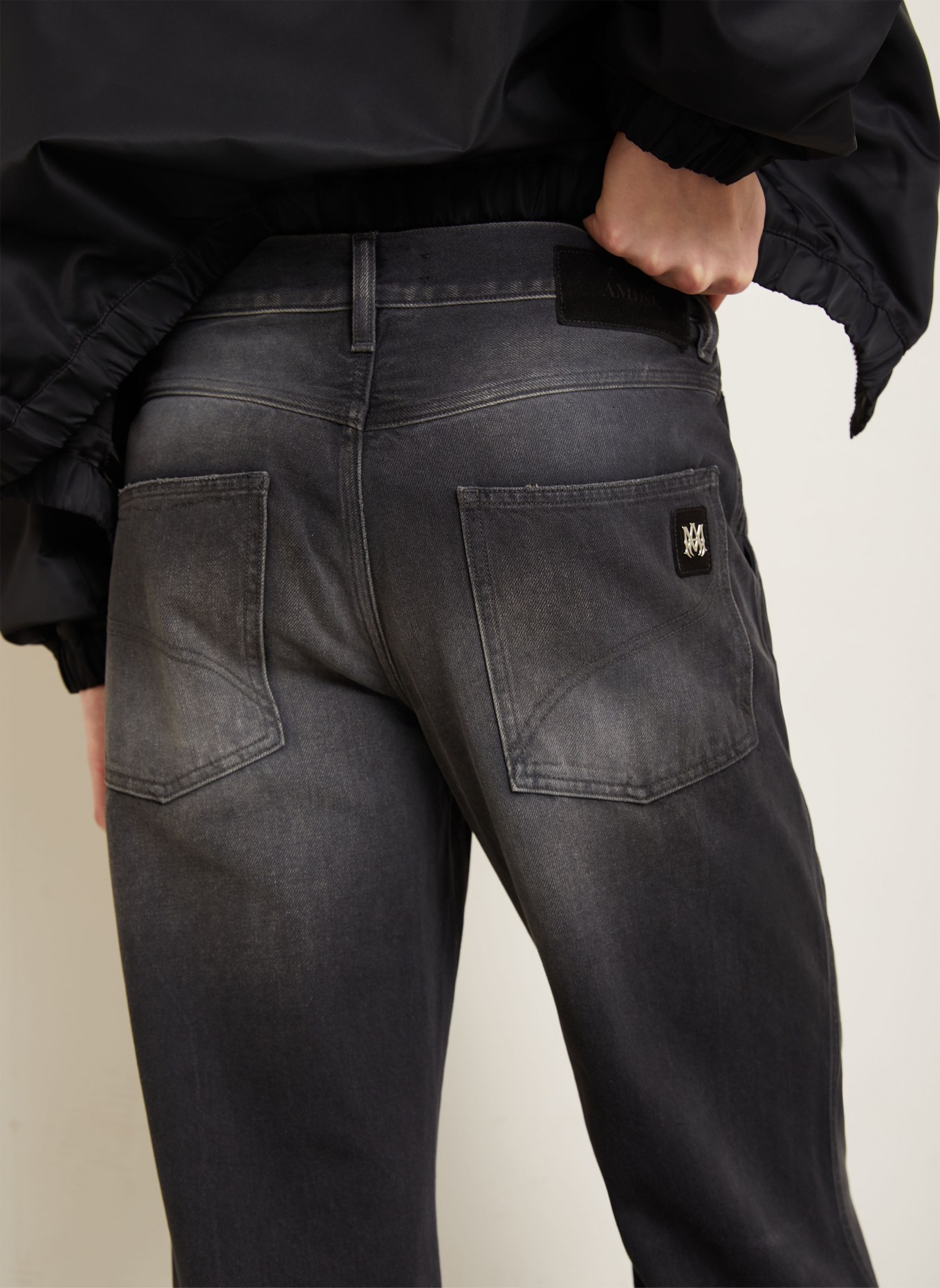 AMIRI Jeans Bootcut Fit: 926 Storm Black