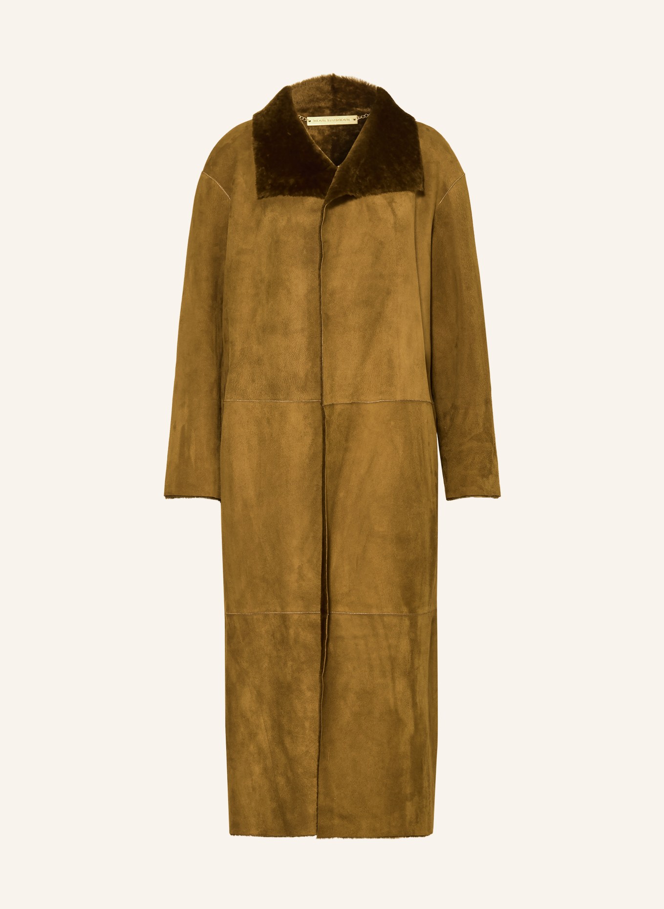 NOUR HAMMOUR Mantel: OLIV