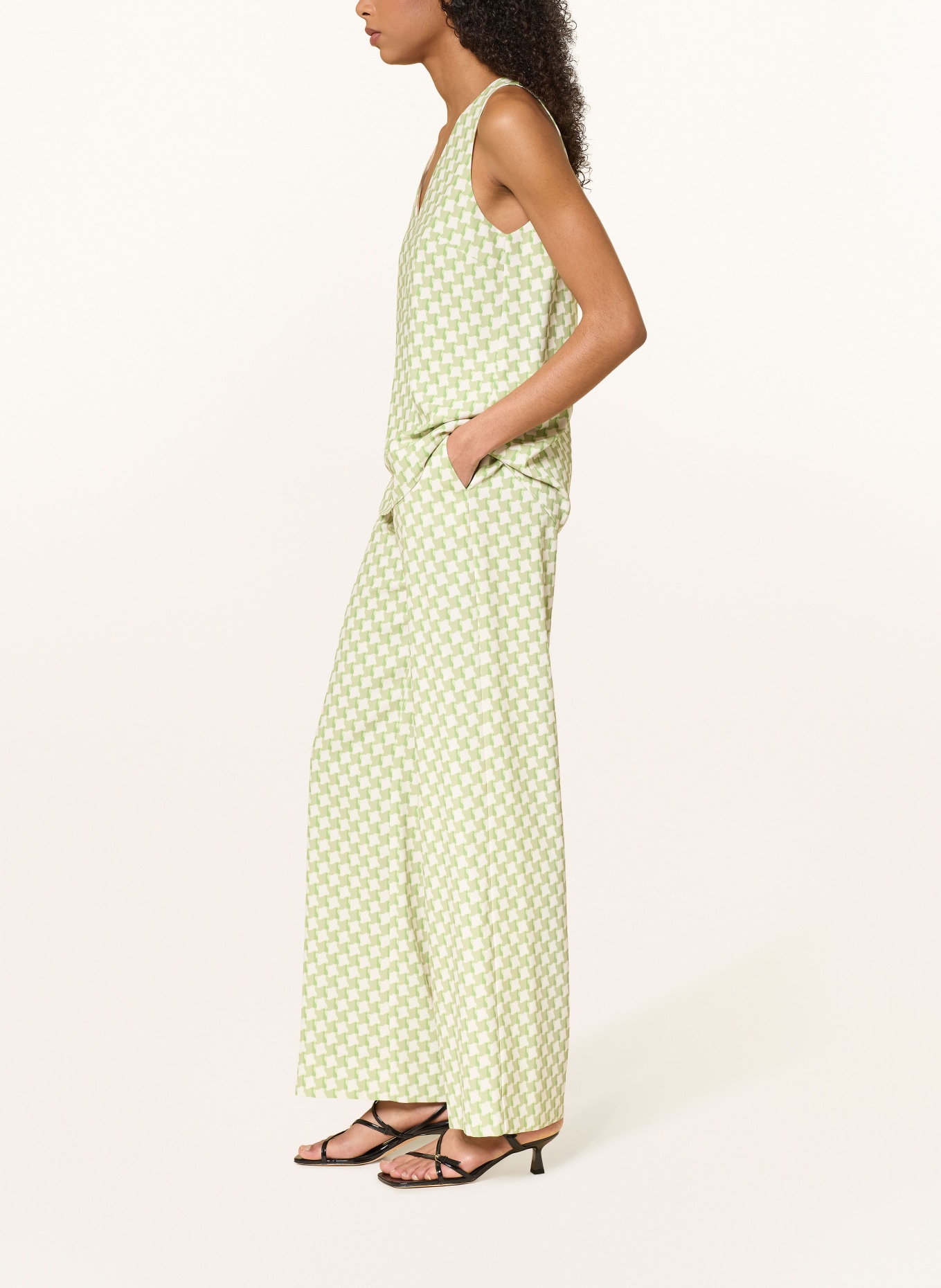 HUGO Spodnie Marlene HASELI: BIAŁY / JASNOZIELONY