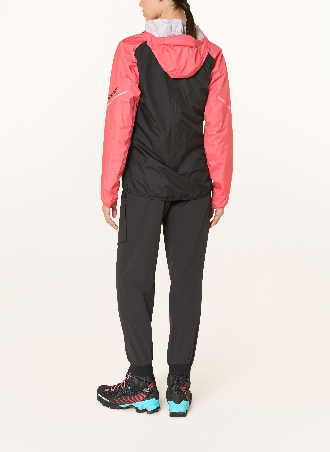 DYNAFIT Funkční bunda ALPINE 3L: ČERNÁ / SVĚTLE ČERVENÁ