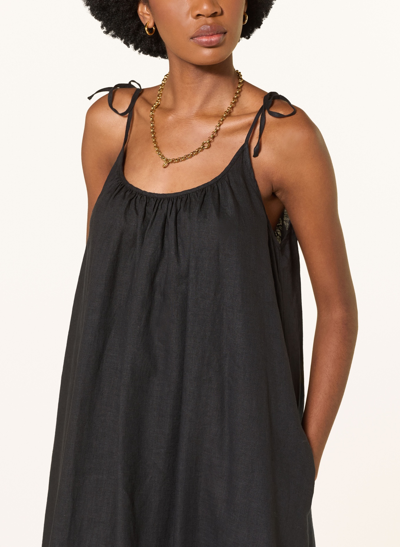 MRS & HUGS plátěné šaty: ČERNÁ