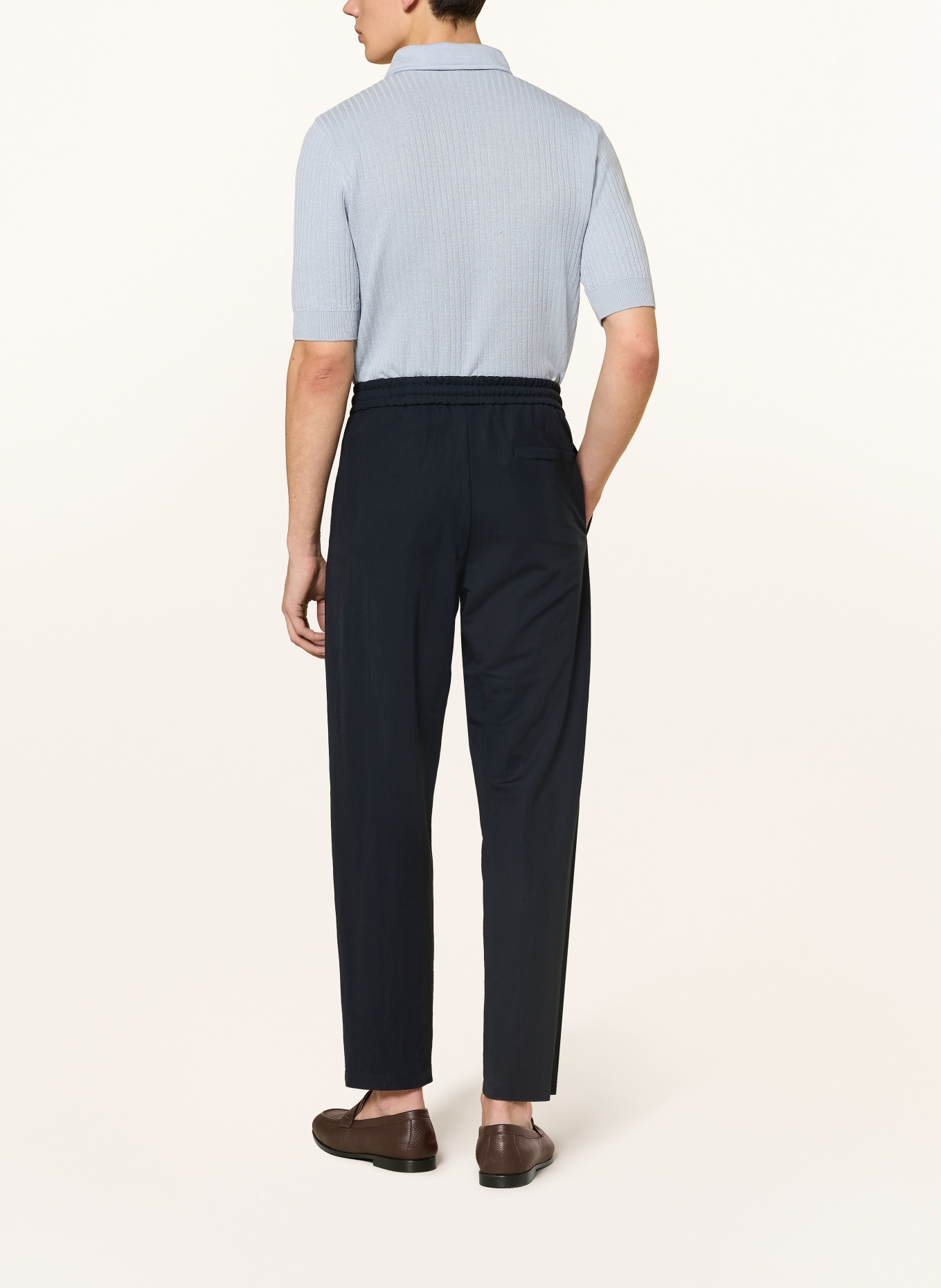 HARRIS WHARF LONDON Slim fit suit pants: YF07 NAVY BLUE