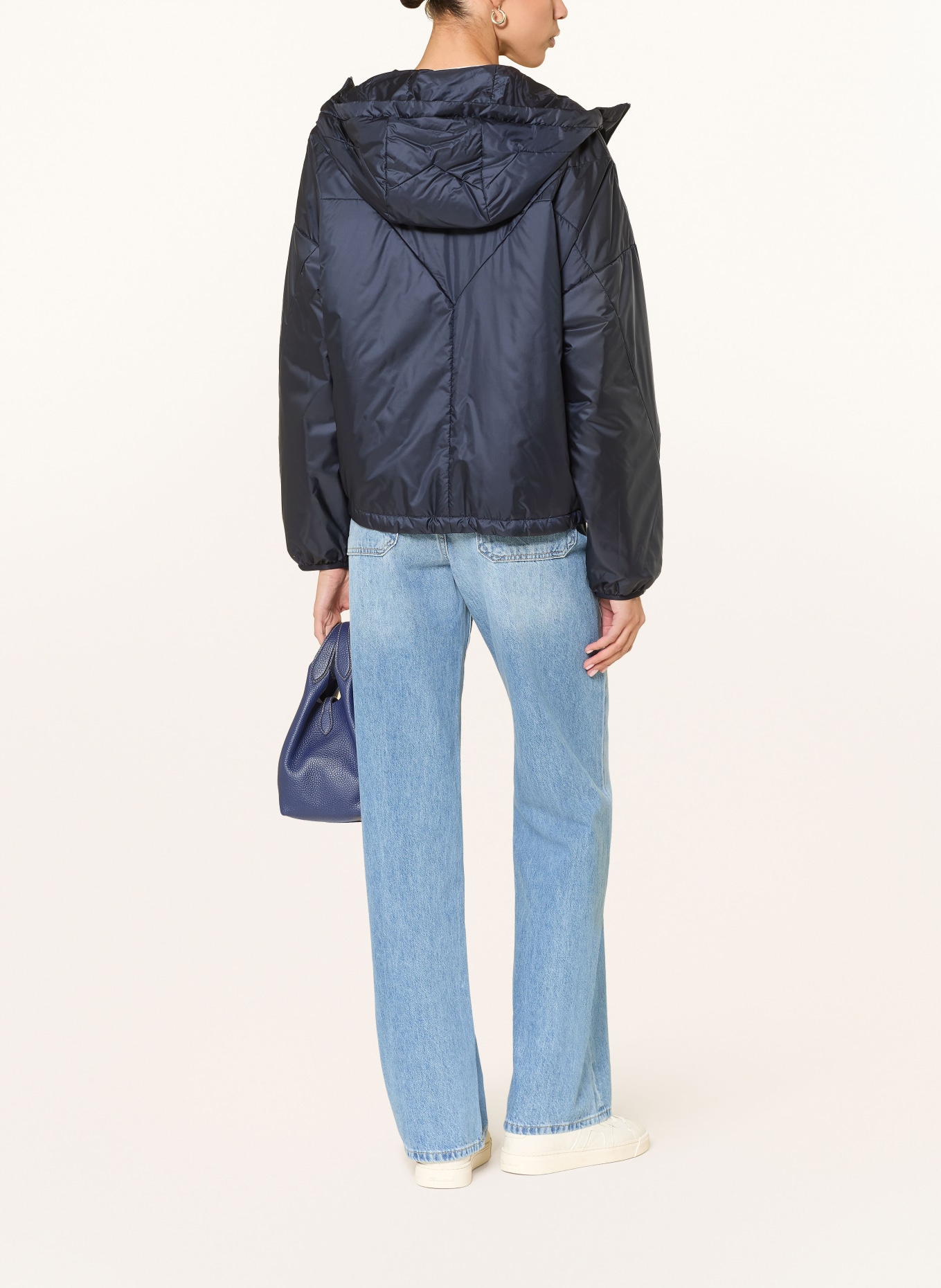 BOGNER Prošívaná bunda BERYLL: TMAVĚ MODRÁ