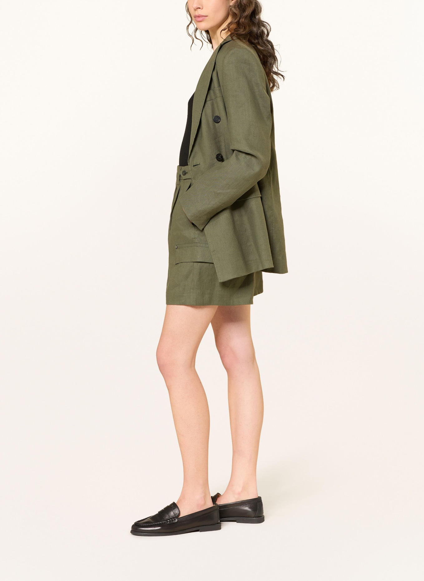 BOGNER Shorts HANNY mit Leinen: DUNKELGRÜN