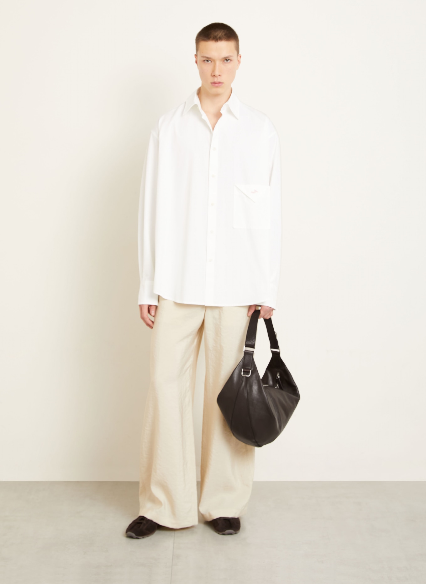 LEMAIRE Schultertasche QUIVER: DUNKELBRAUN