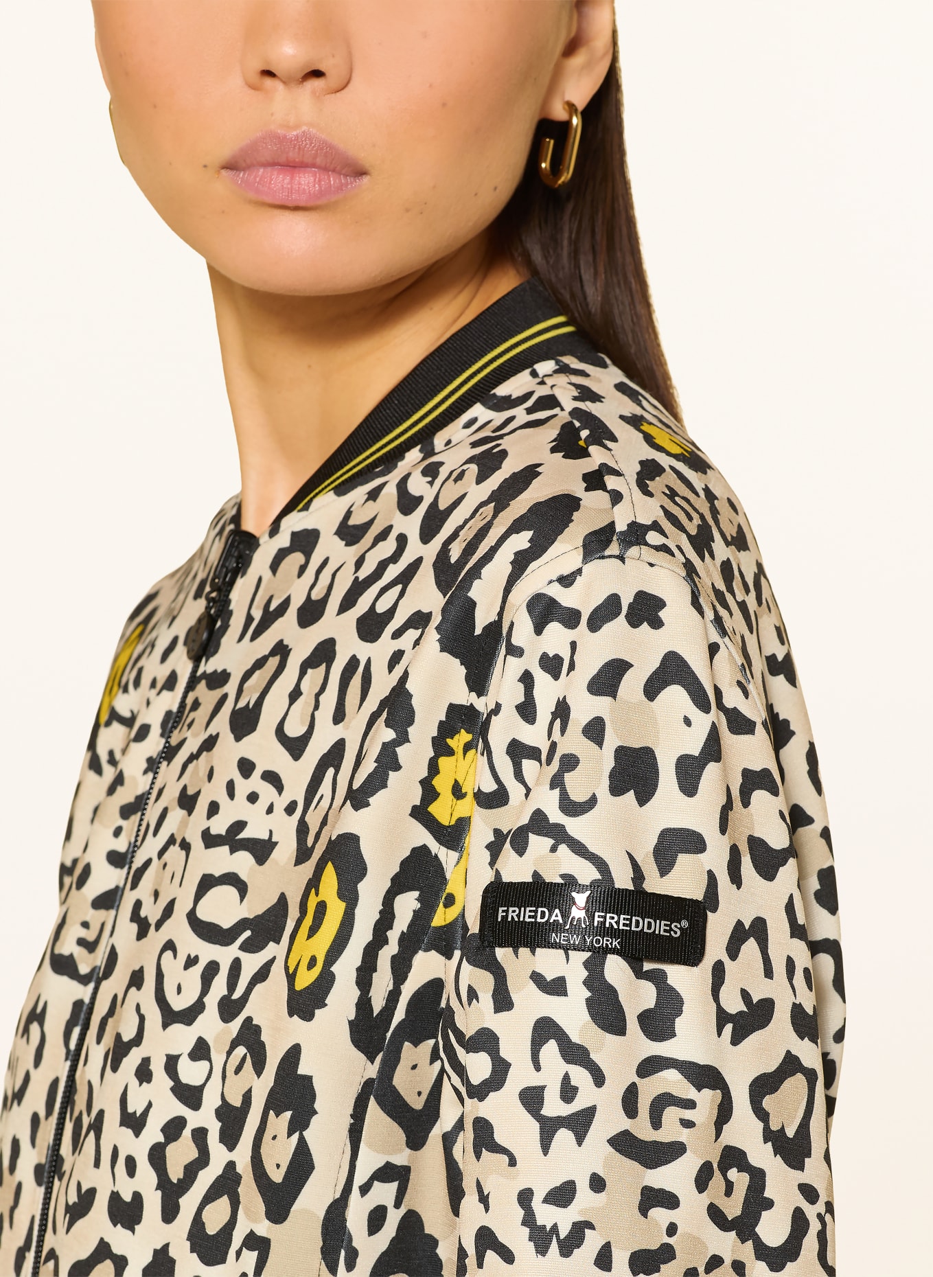 FRIEDA & FREDDIES SUZY reversible satin jacket: LIGHT BROWN / BEIGE / BLACK