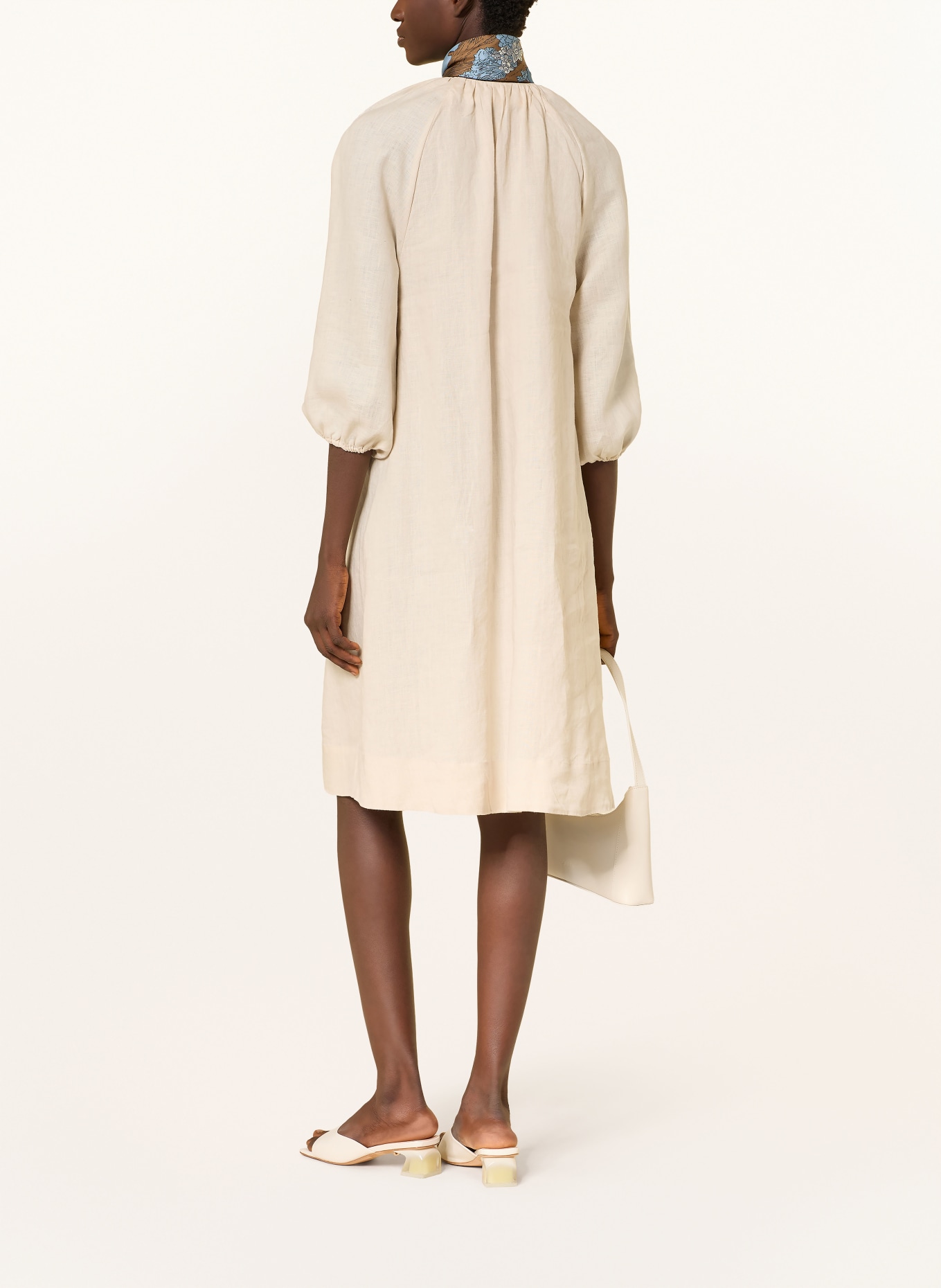 (THE MERCER) N.Y. Leinenkleid mit 3/4-Arm: CAMEL