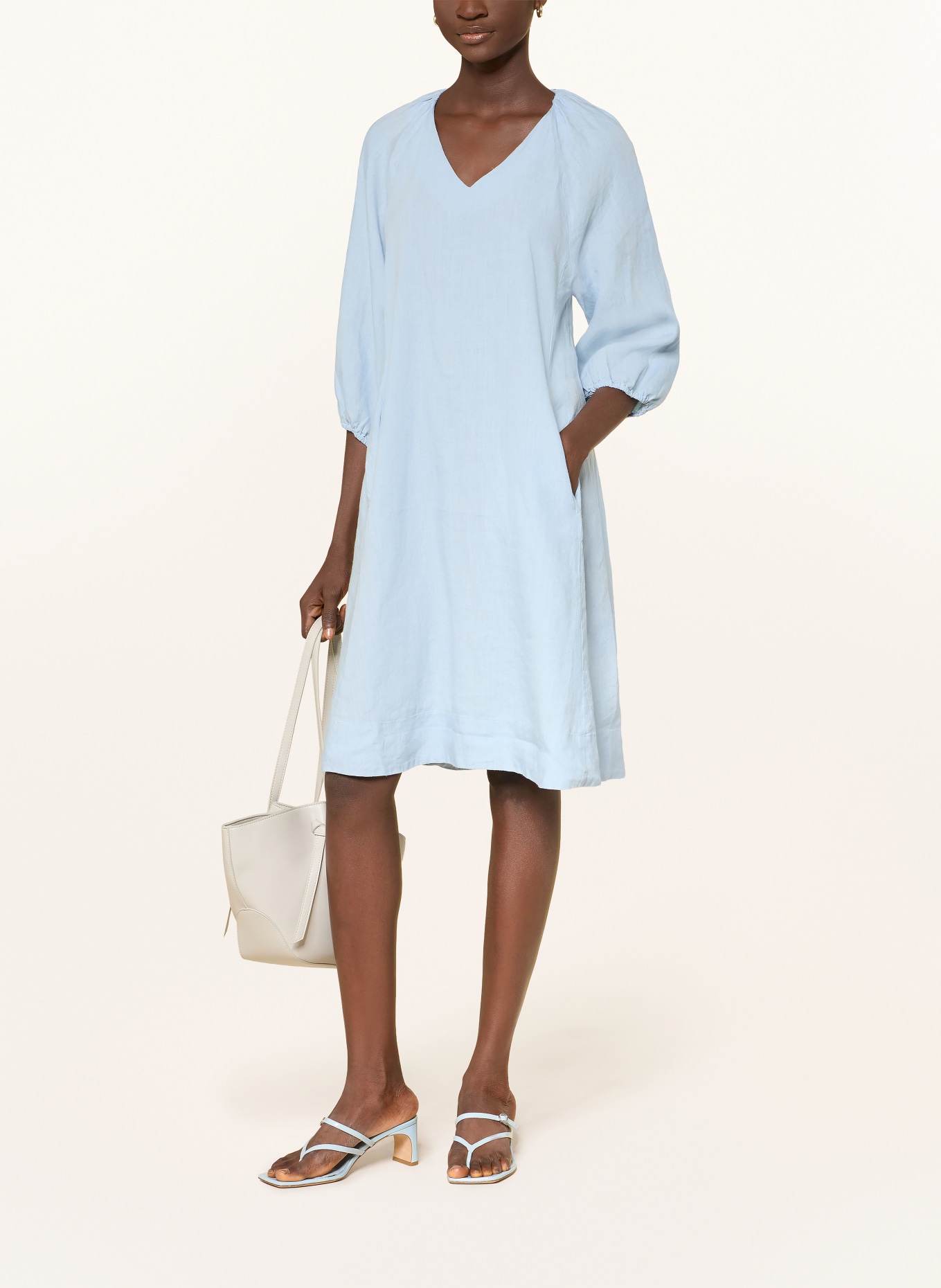 (THE MERCER) N.Y. Leinenkleid mit 3/4-Arm: HELLBLAU