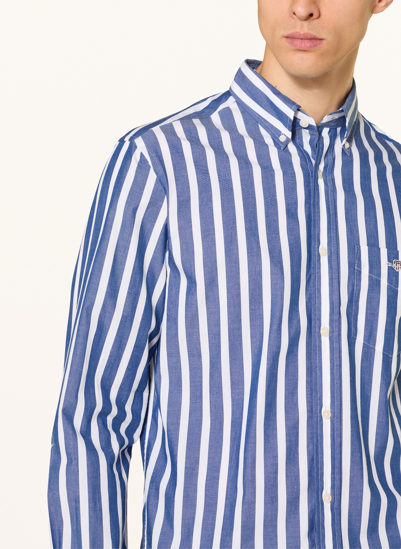 GANT Chemise coupe classique: BLEU / BLANC