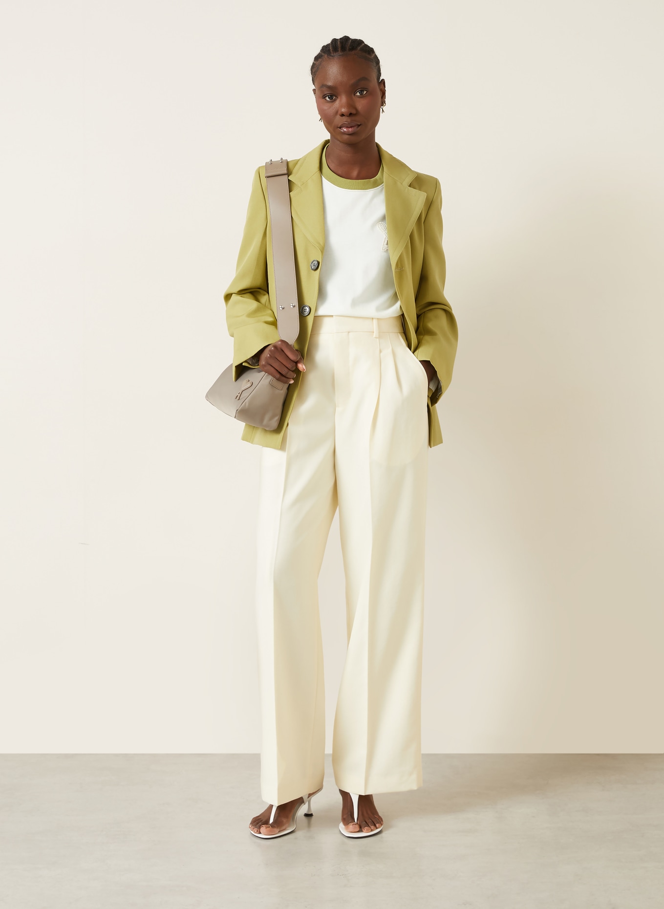 AMI PARIS T-Shirt: CREME / HELLGRÜN