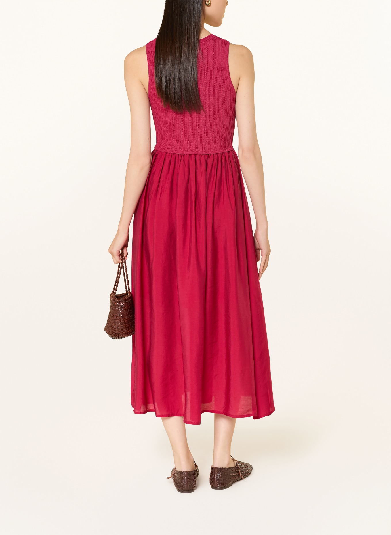 YERSE Šaty WATTS z kombinace materiálů: ČERVENÁ