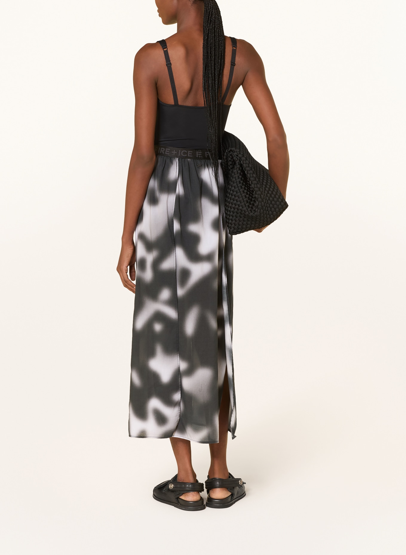 FIRE+ICE Rock NADEA: SCHWARZ / WEISS