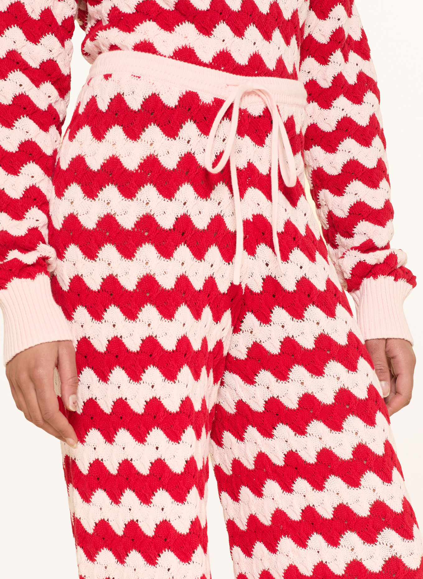 MRS & HUGS crochet pants: rose / red