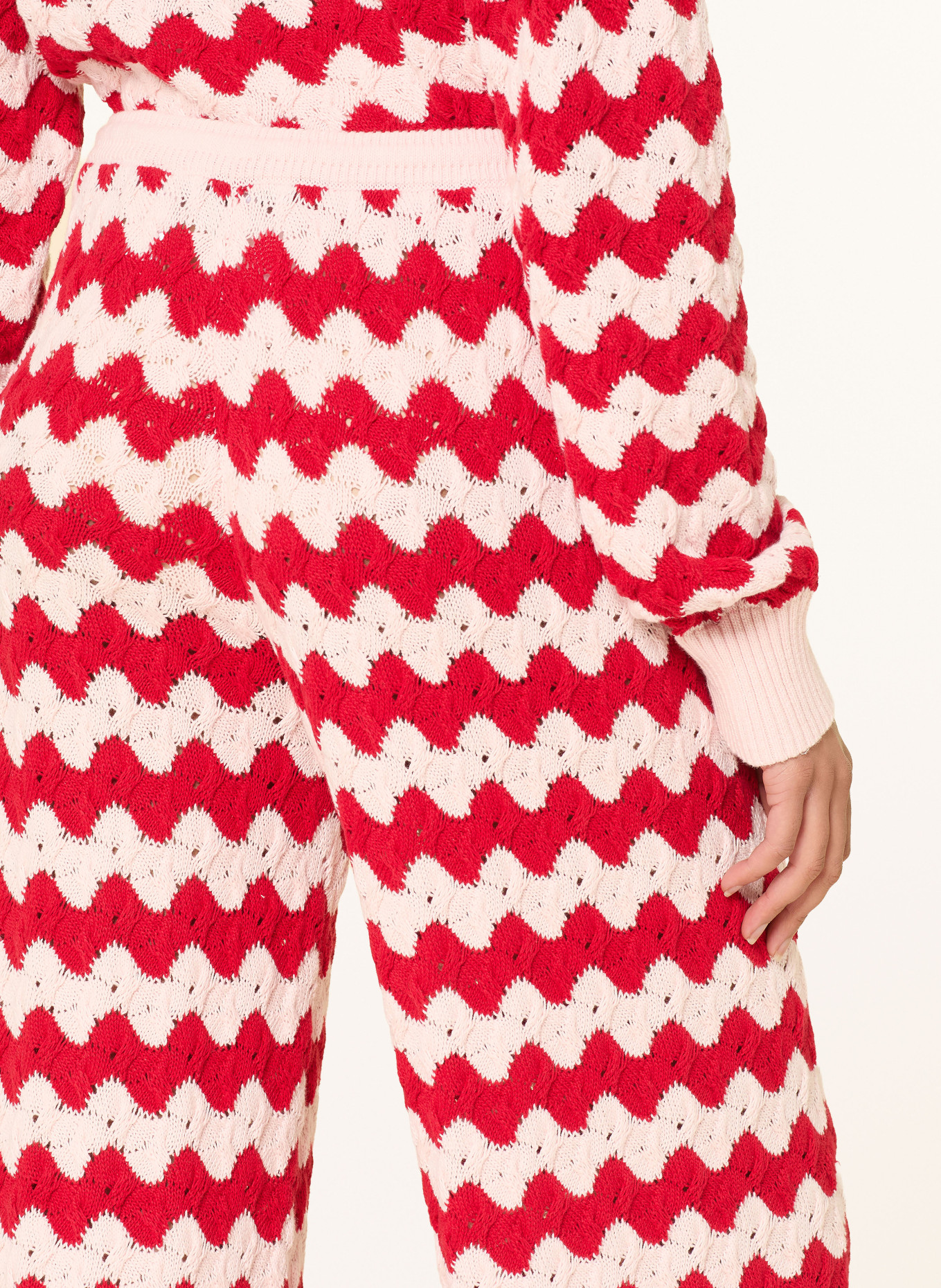 MRS & HUGS crochet pants: rose / red