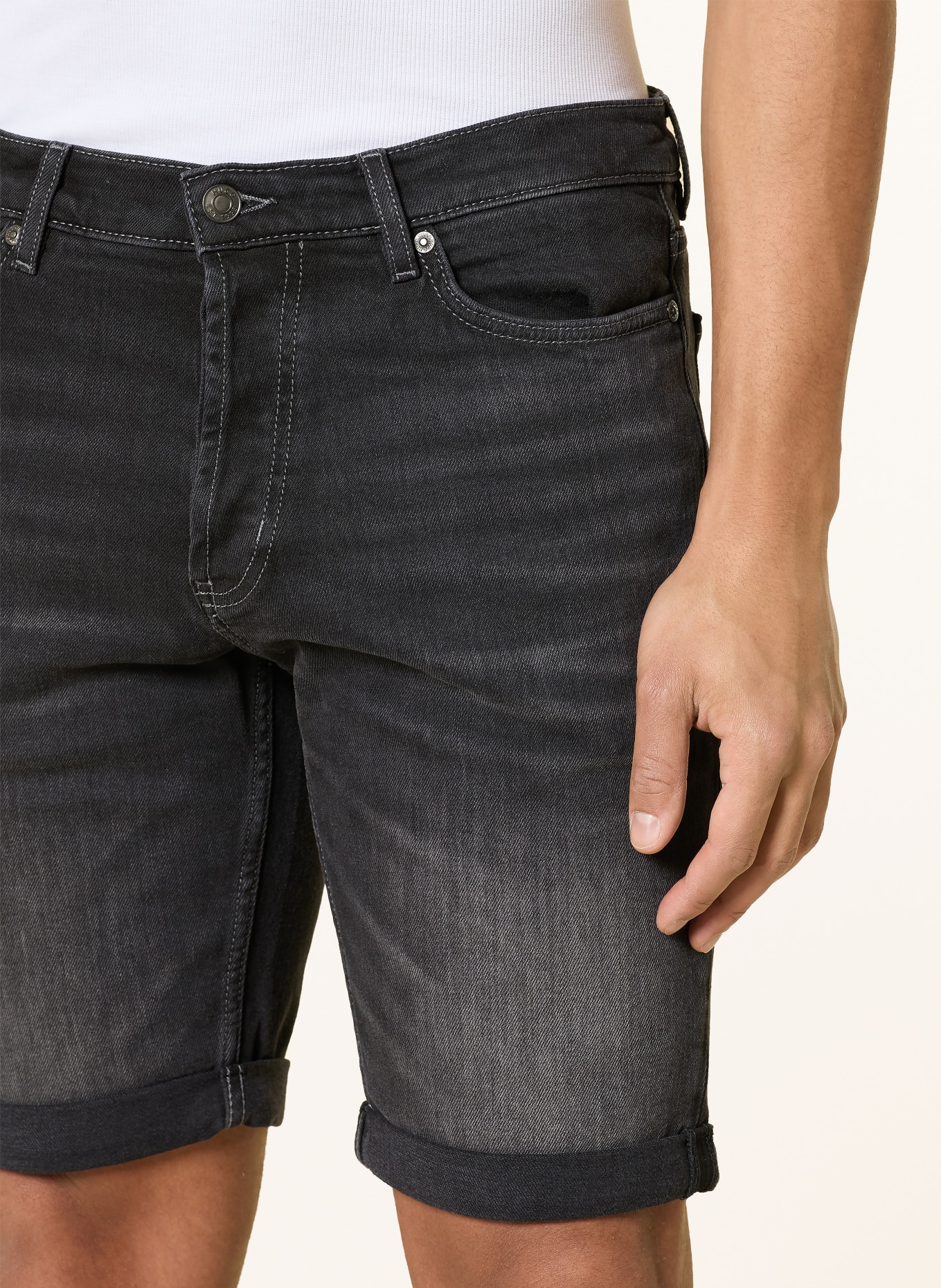 HUGO Jeans shorts 634 Tapered Fit: BLACK