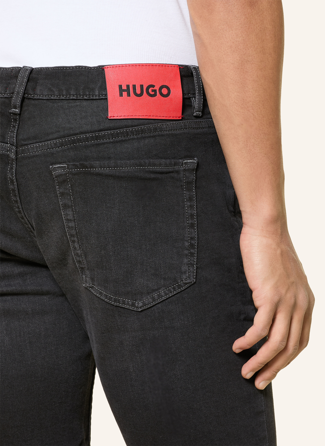 HUGO Jeans shorts 634 Tapered Fit: BLACK