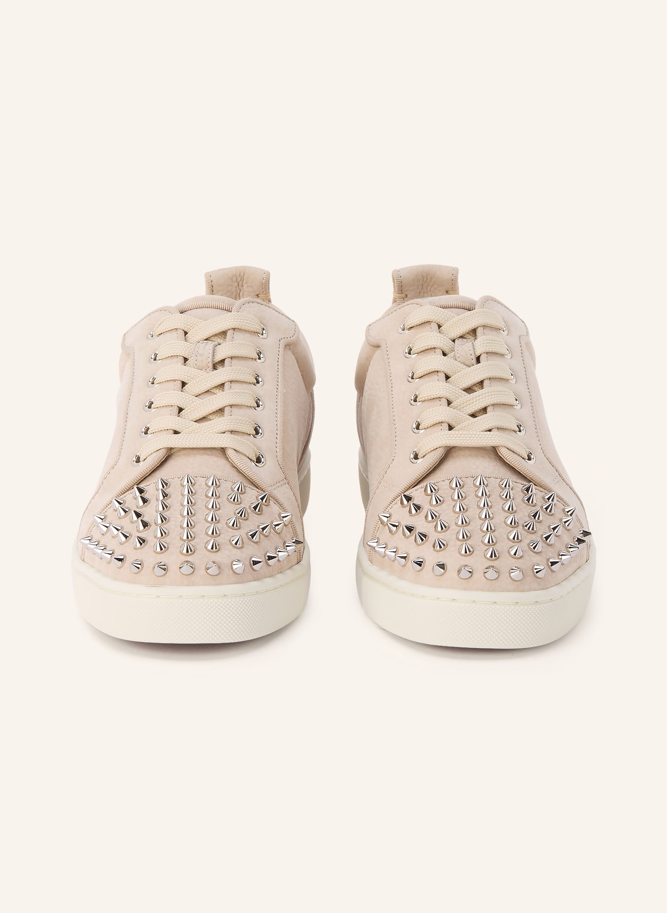 Christian Louboutin Sneaker LOUIS JUNIOR mit Nieten: BEIGE / SILBER