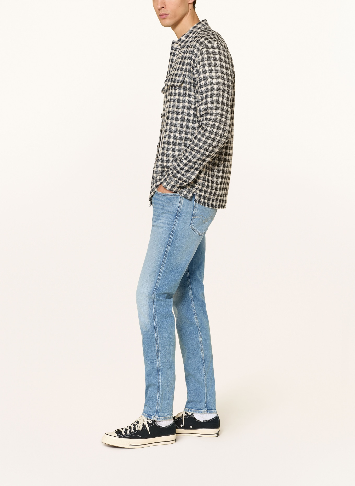 REPLAY ANBASS Slim Fit Jeans: 009 MEDIUM BLUE