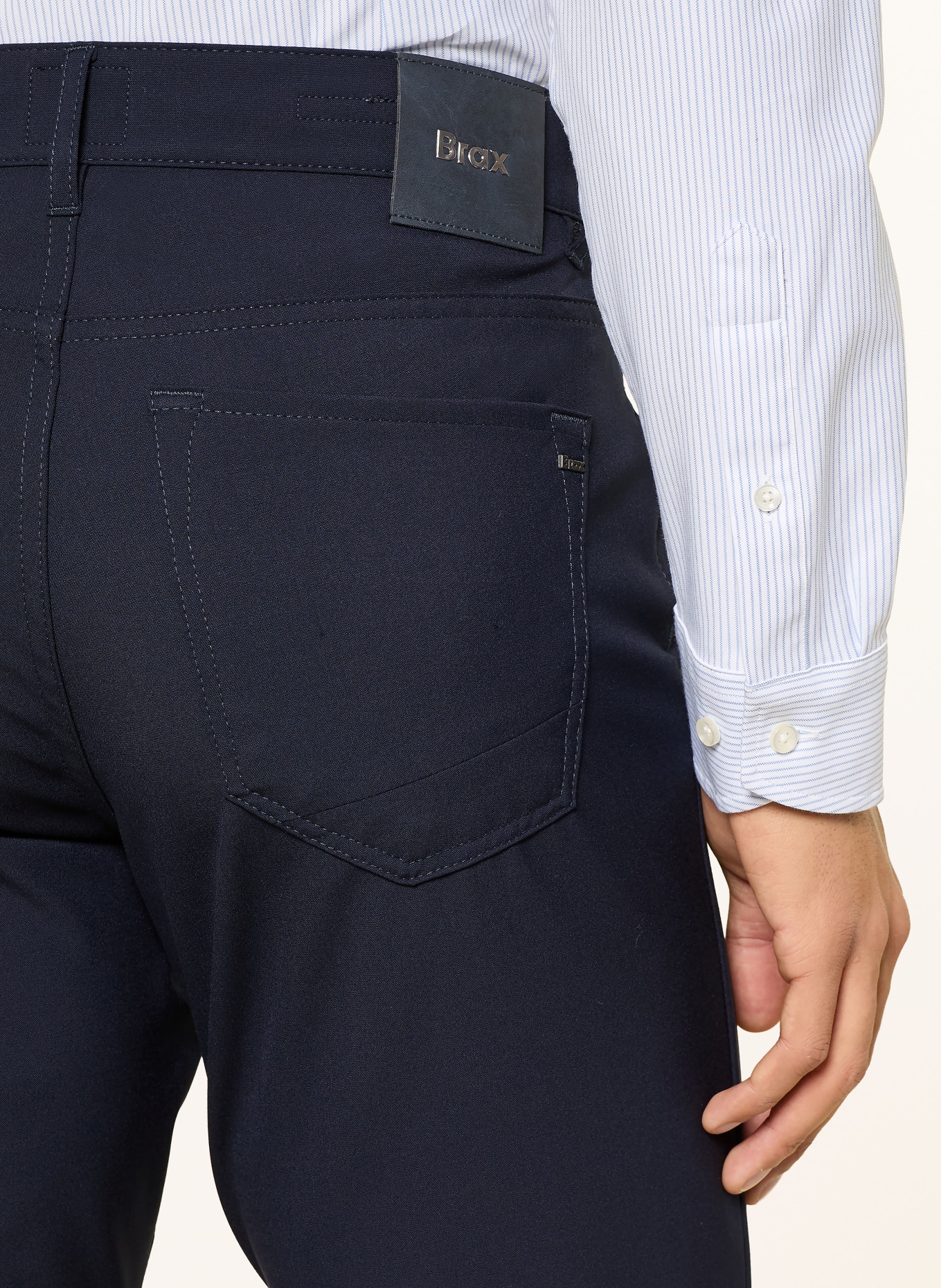 BRAX CHUCK Modern Fit pants: DARK BLUE