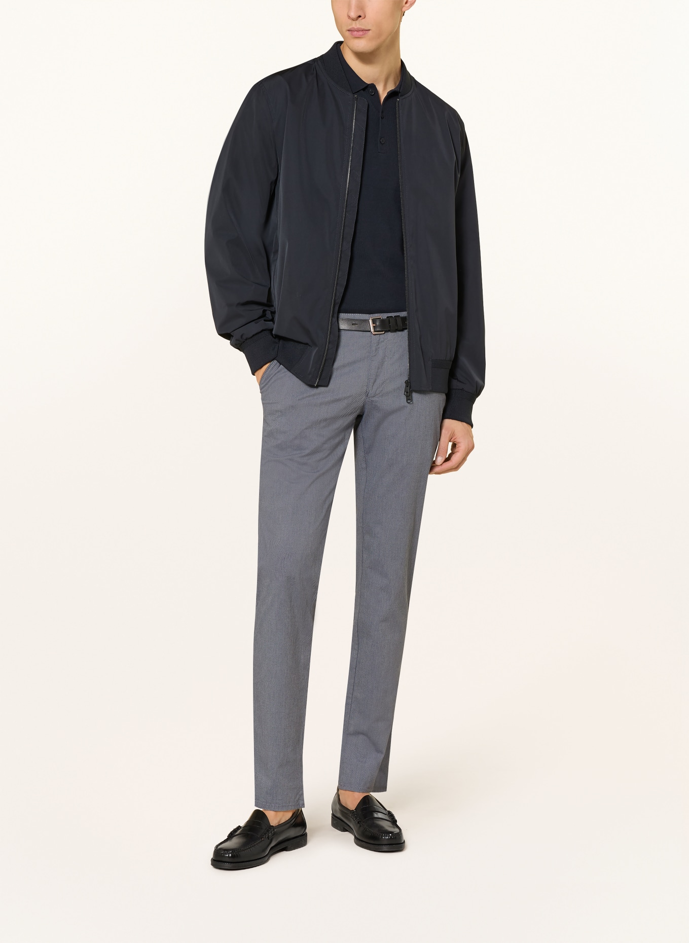 BRAX Chino FABIO Modern Fit: ČERNOŠEDÁ