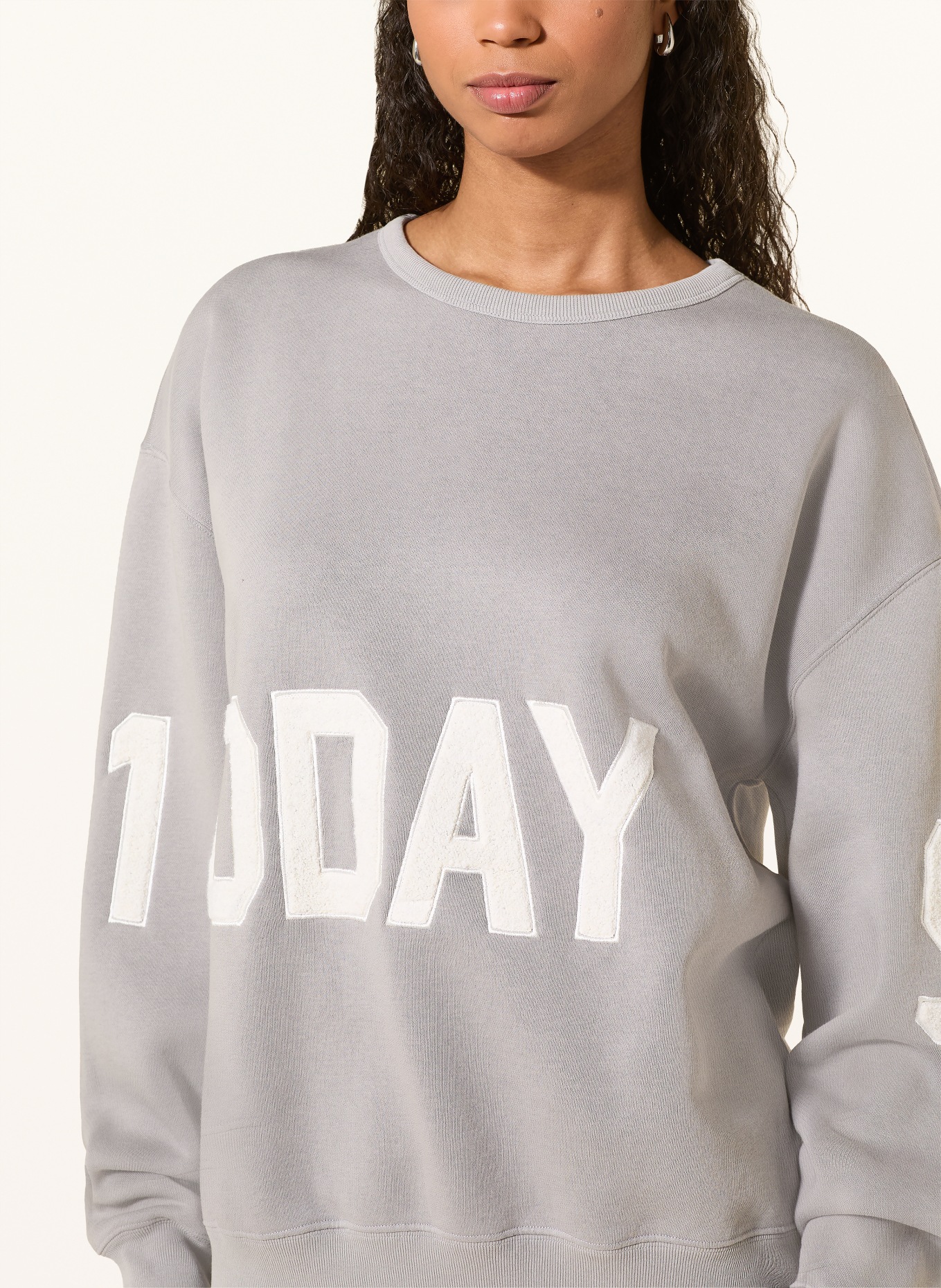 10DAYS sweatshirt: GRAY / CREAM / WHITE