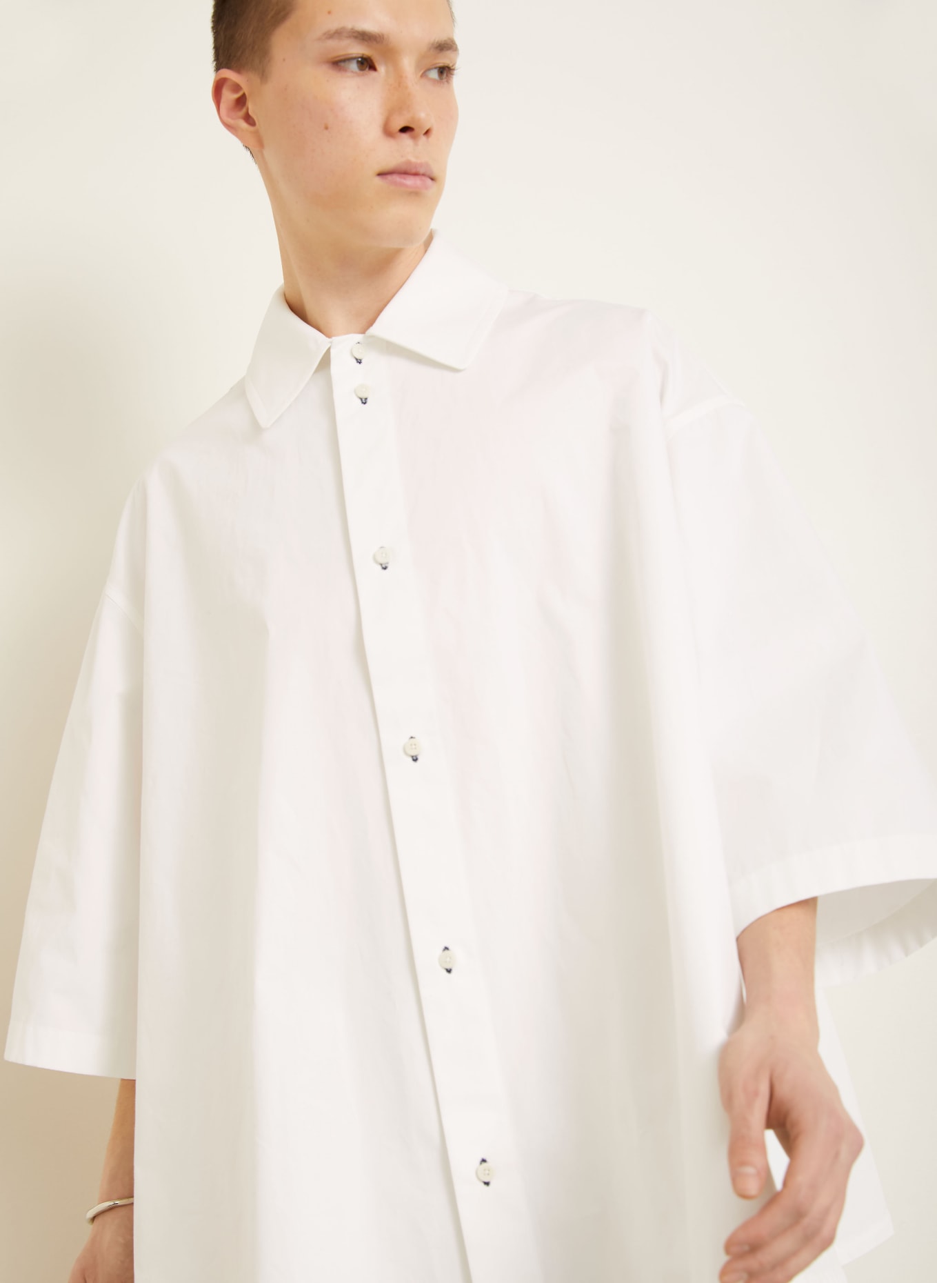 JACQUEMUS LA CHEMISE TRIANGLE Comfort Fit shirt with 3/4 sleeves: WHITE
