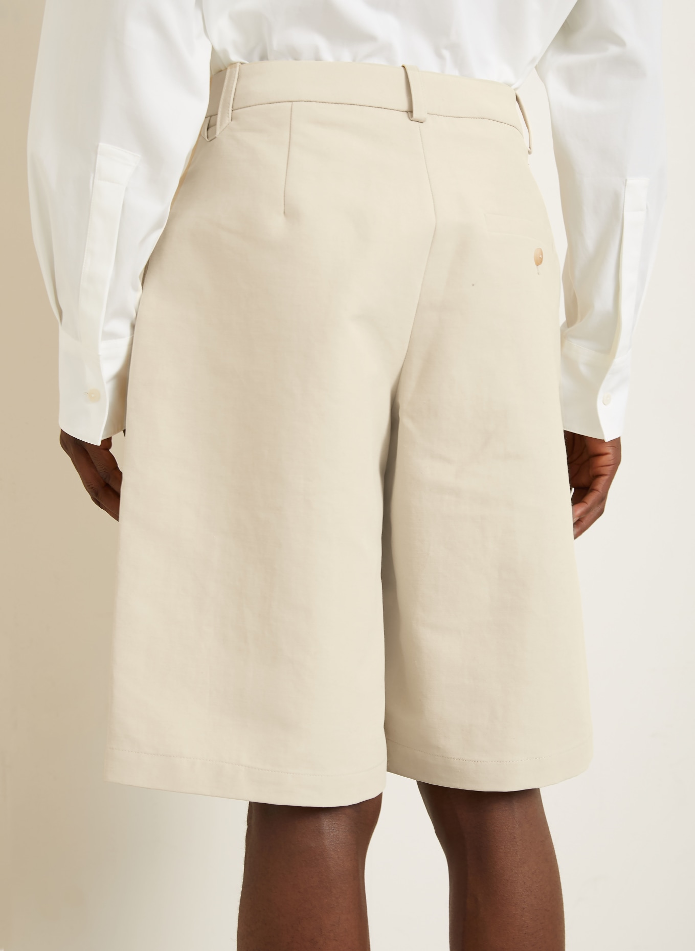 JACQUEMUS Shorts LE SHORT CAMARGUE: BEIGE