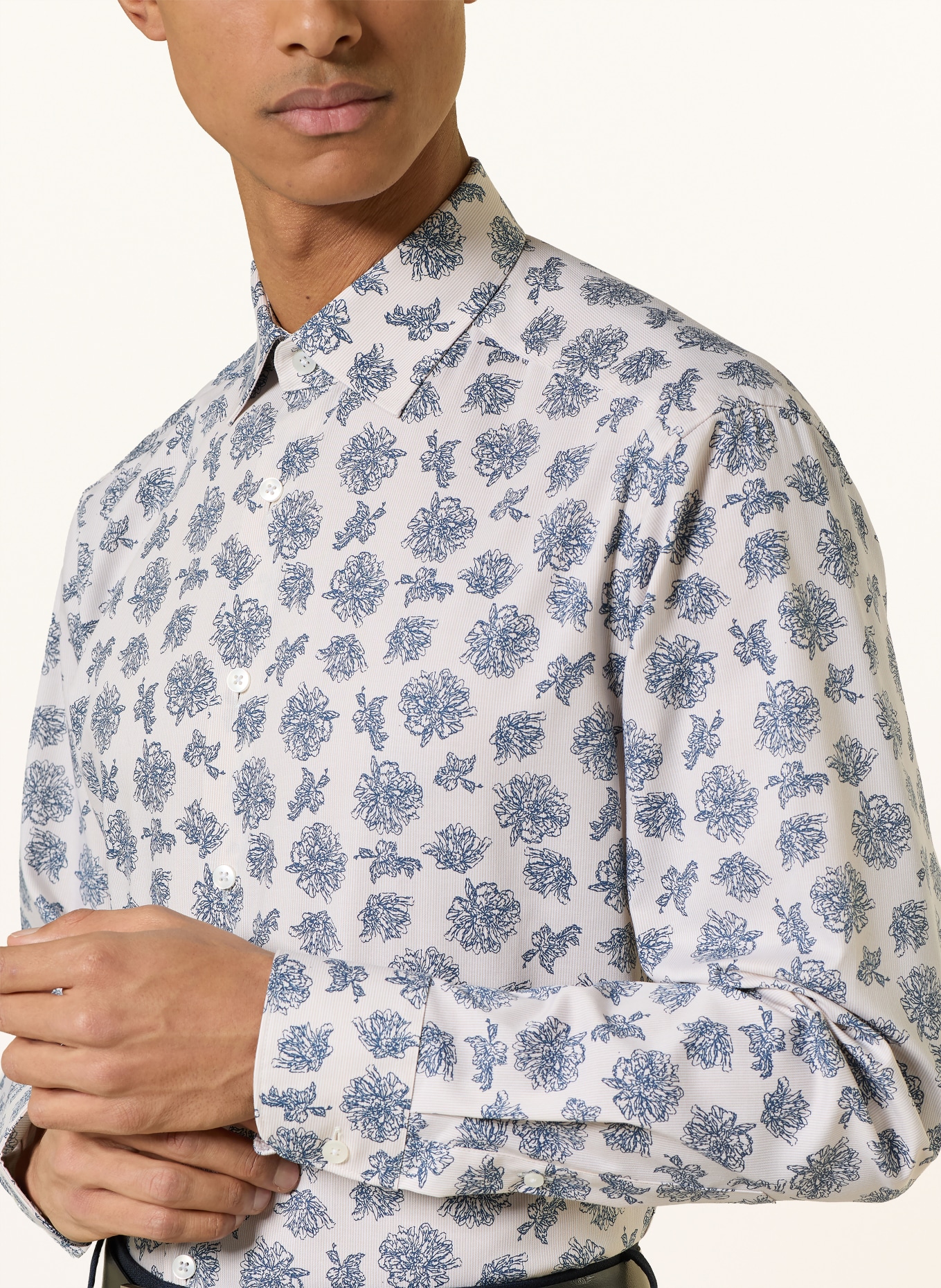 OLYMP Hemd Luxor 24/Seven modern fit: CREME / DUNKELBLAU