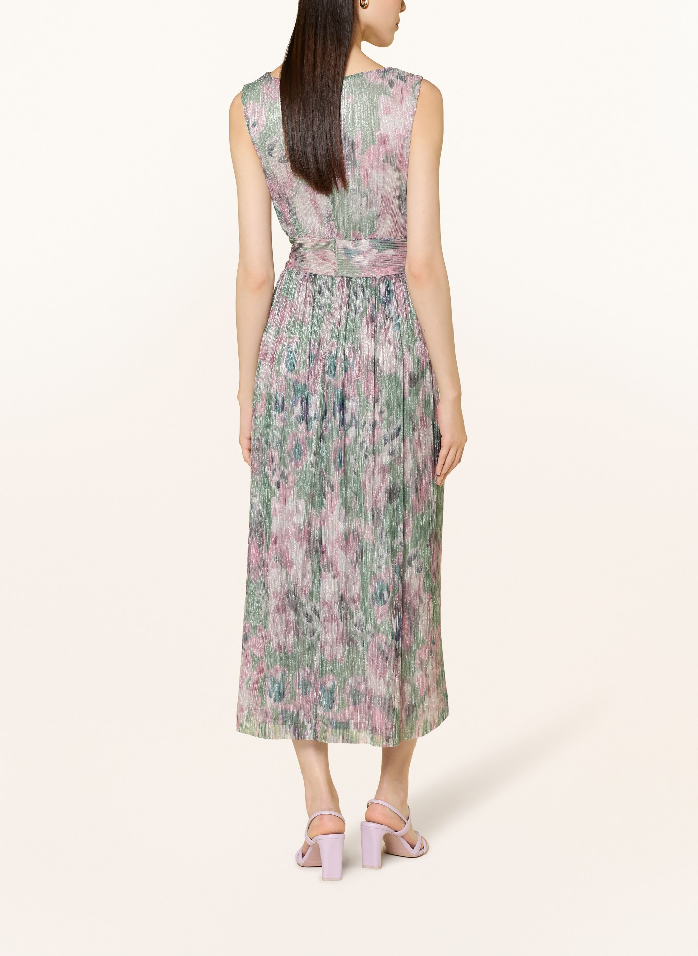 SWING Cocktail dress with glitter thread and pleats: LIGHT GREEN / ROSE