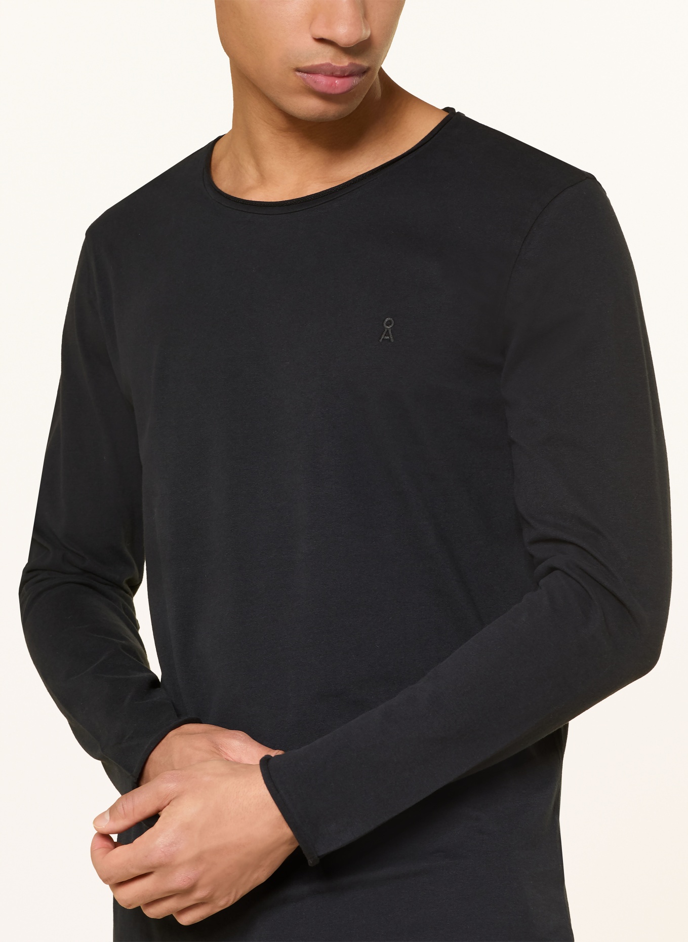 ARMEDANGELS T-shirt à manches longues JAAMES: NOIR