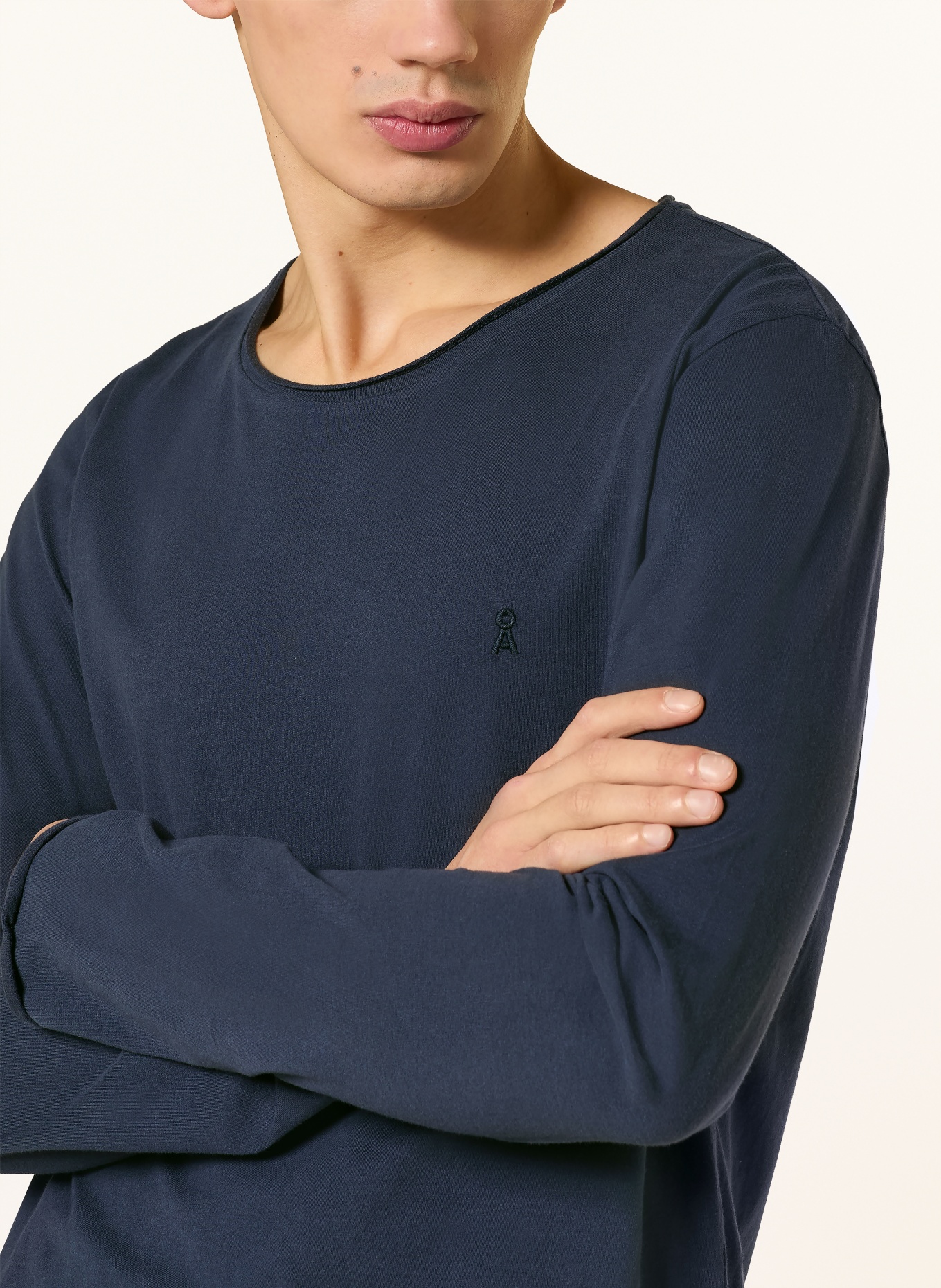 ARMEDANGELS Longsleeve JAAMES: DUNKELBLAU