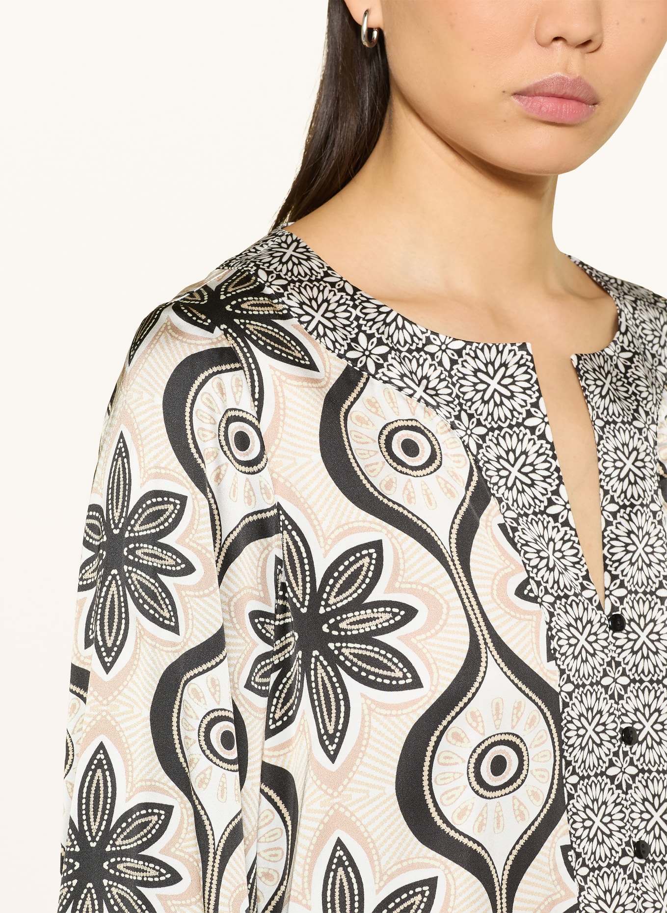 Grace Blusenshirt: BEIGE / WEISS / SCHWARZ