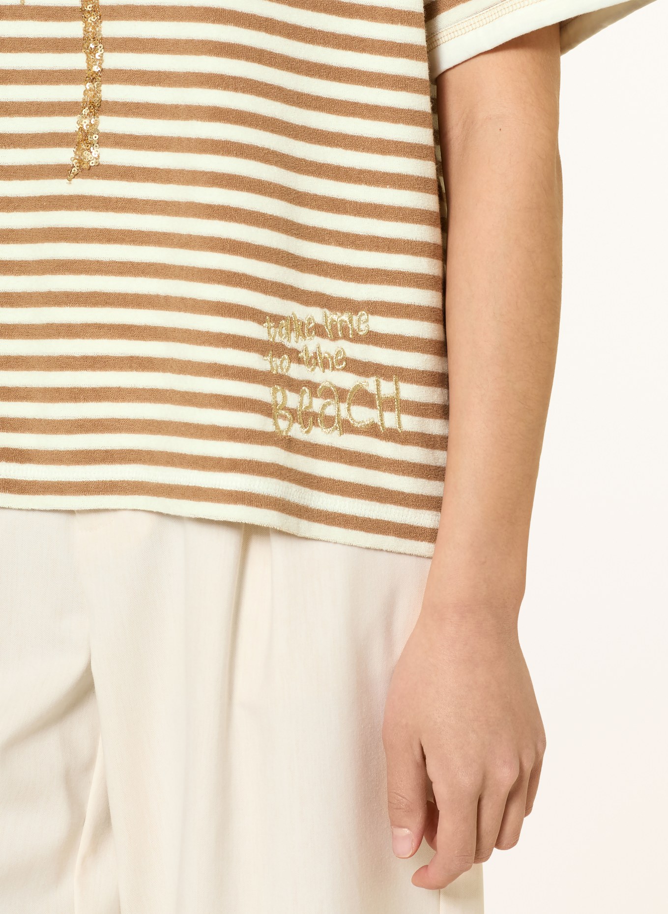 Grace T-shirt en tissu éponge avec paillettes: MARRON / OR / CRÈME