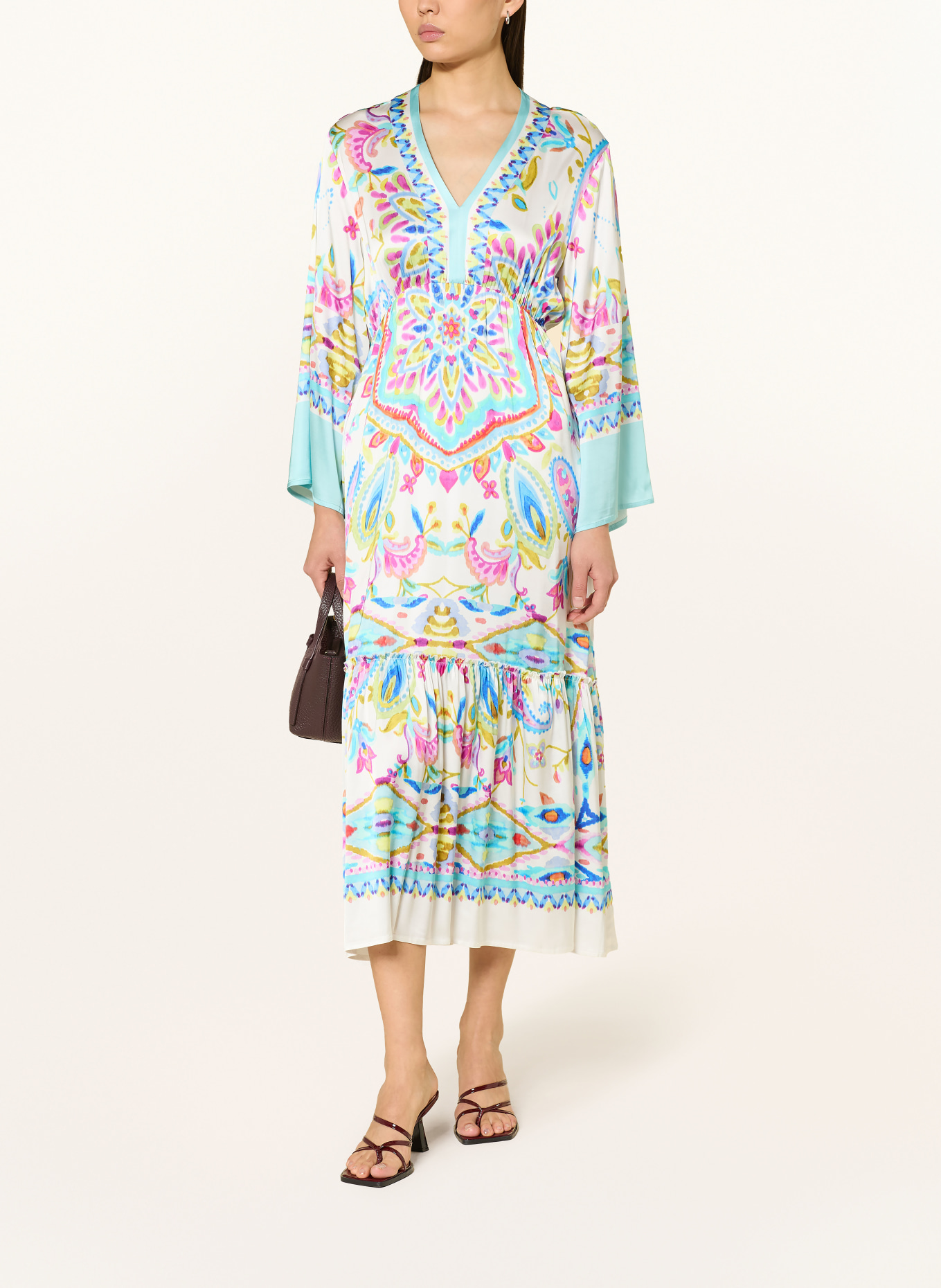 Grace robe: BLEU CLAIR / LILAS / OLIVE