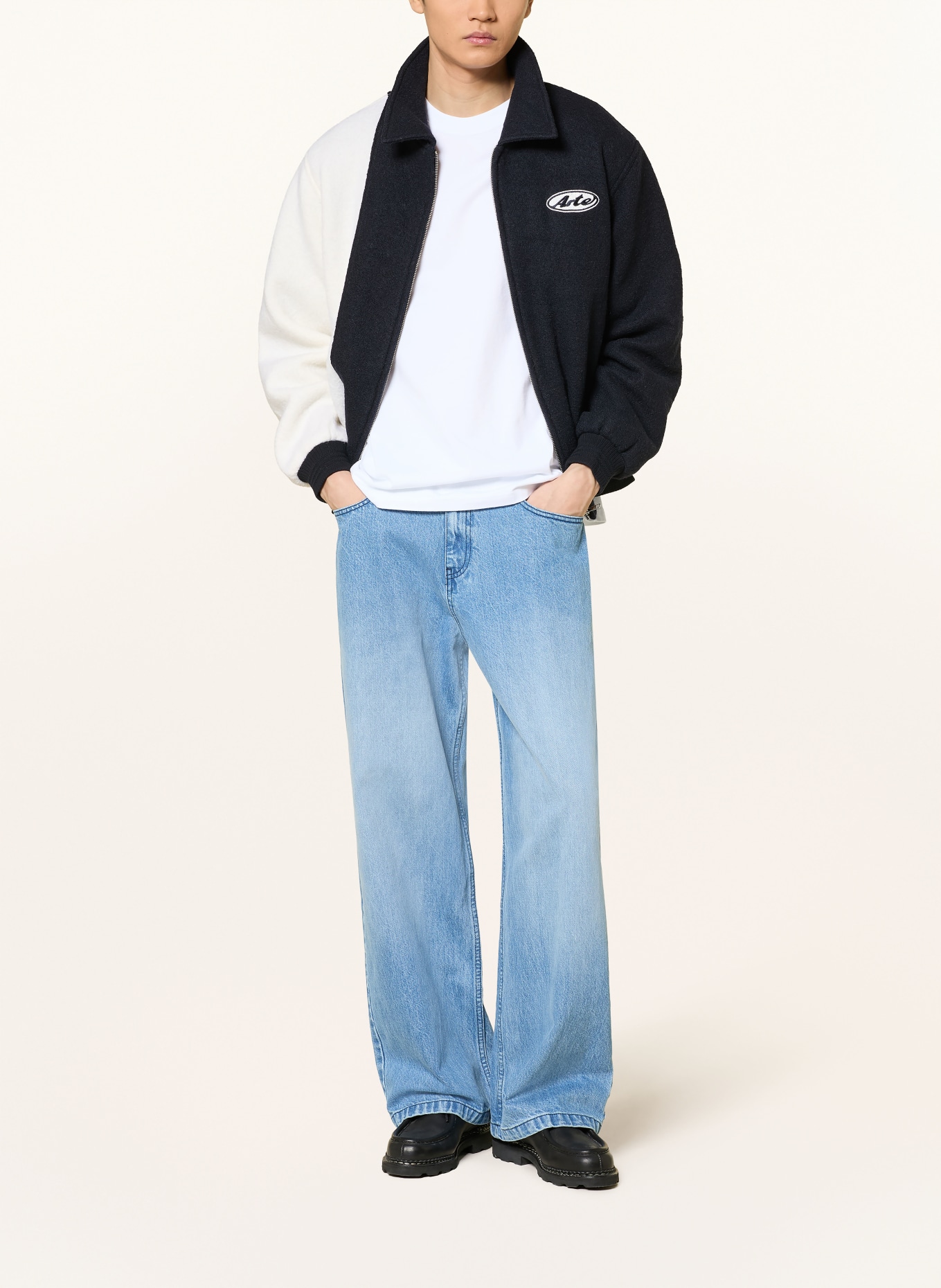 Arte Antwerp T-shirt: WHITE / BLACK