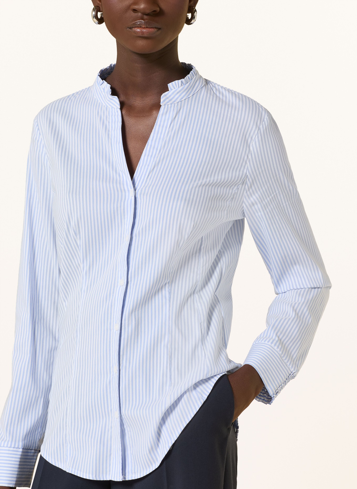 MORE & MORE blouse: LIGHT BLUE / WHITE