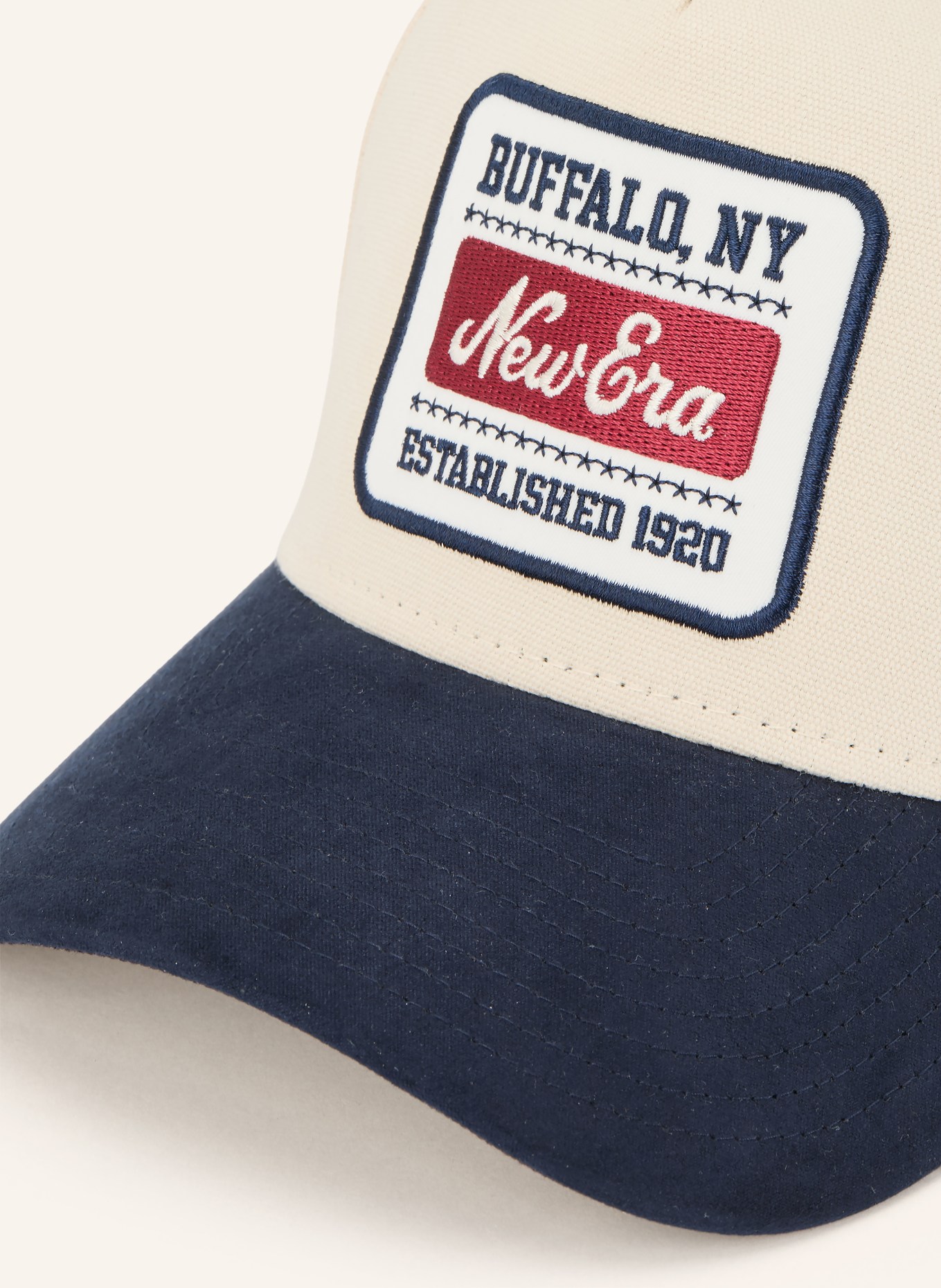 NEW ERA Čepice 9FORTY® E-FRAME: KRÉMOVÁ / TMAVĚ ČERVENÁ / TMAVĚ MODRÁ