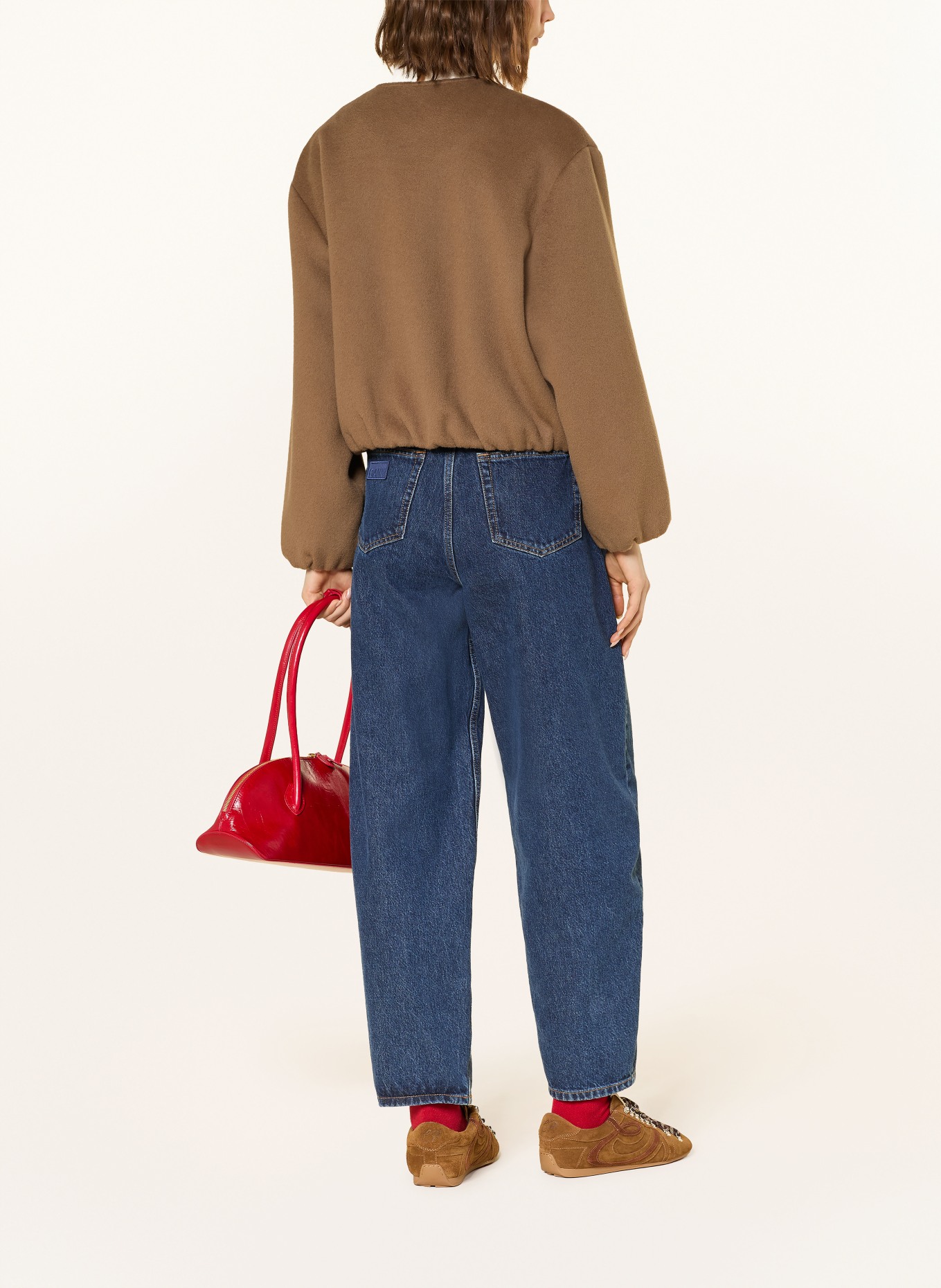 IQ STUDIO bundy: HNĚDÁ