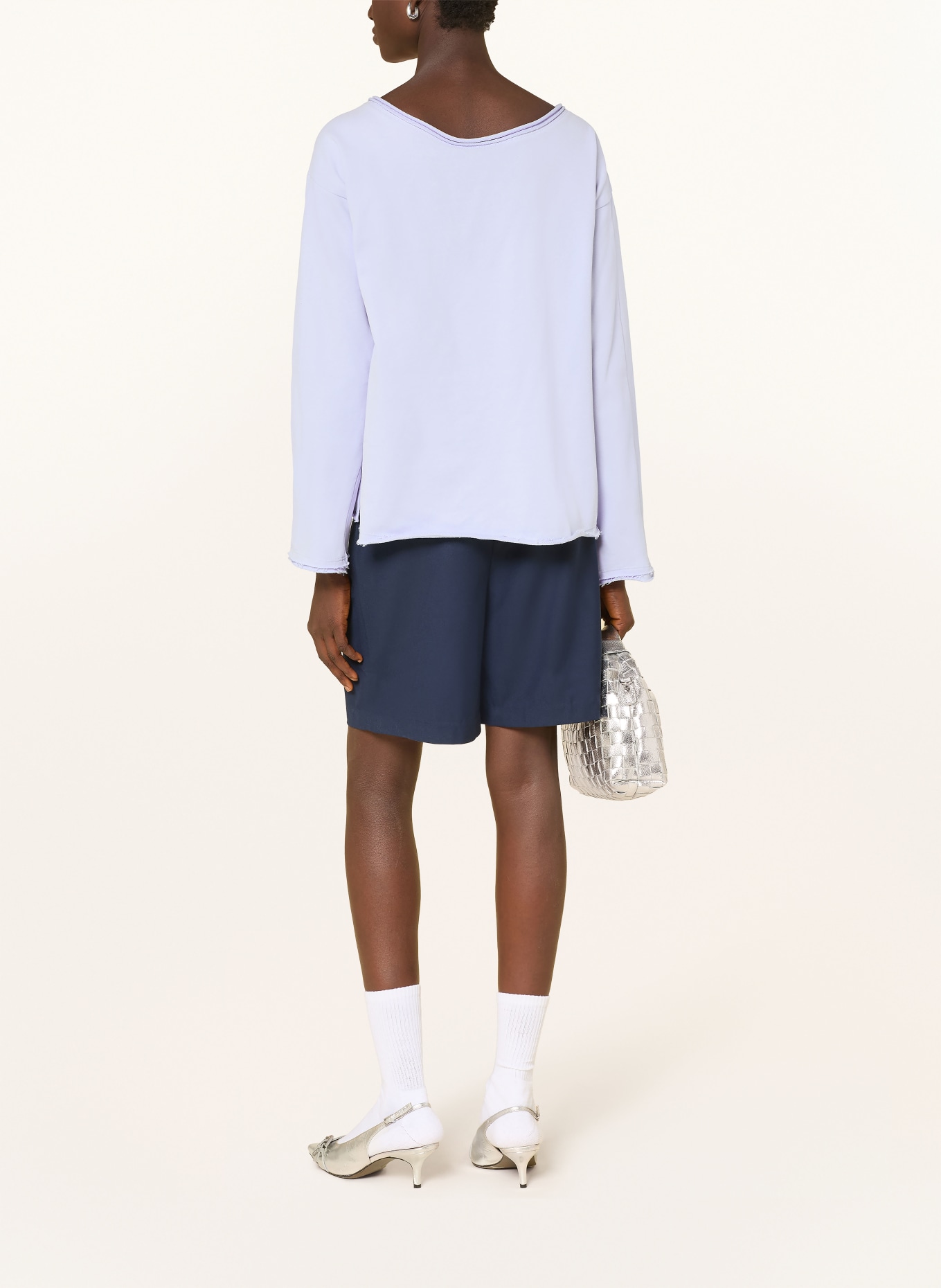 ELIAS RUMELIS Oversized mikina WINIFRI: TMAVĚ MODRÁ