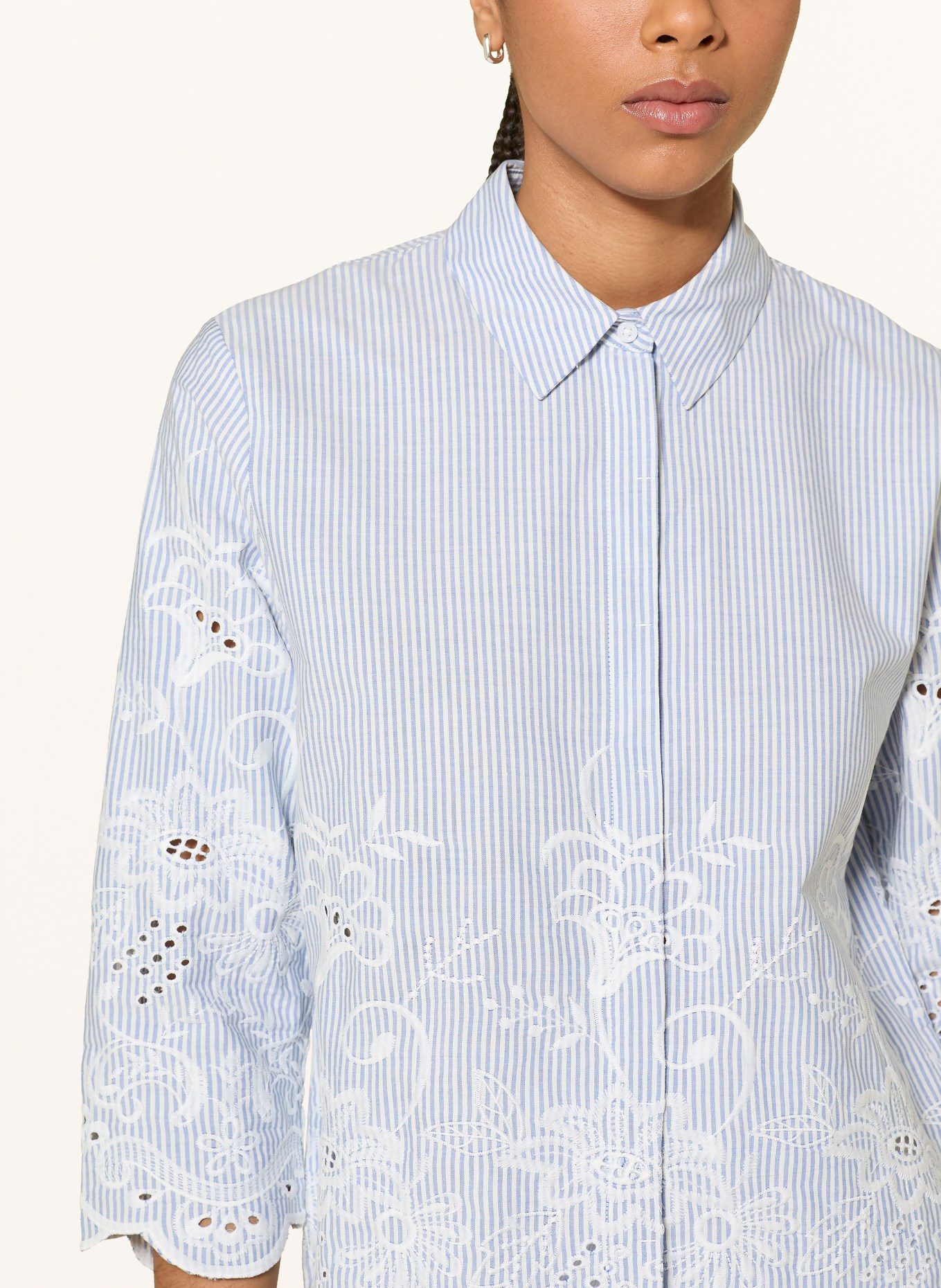 BRAX Košile VICKI s krajkou a 3/4 rukávy: MODRÁ / BÍLÁ