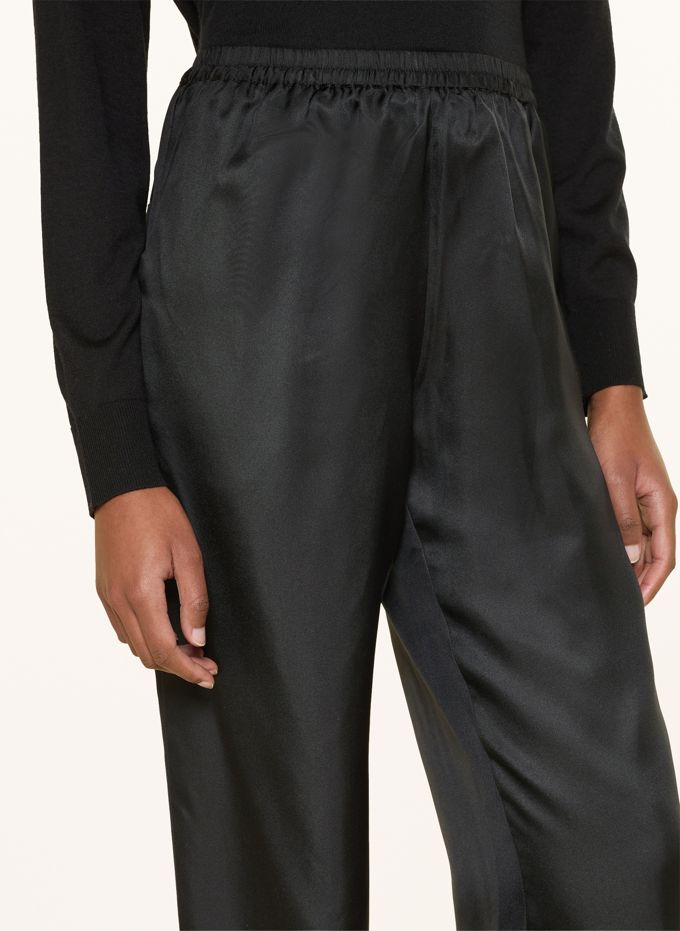 LOULOU DE SAISON Seidenhose ALERA: SCHWARZ