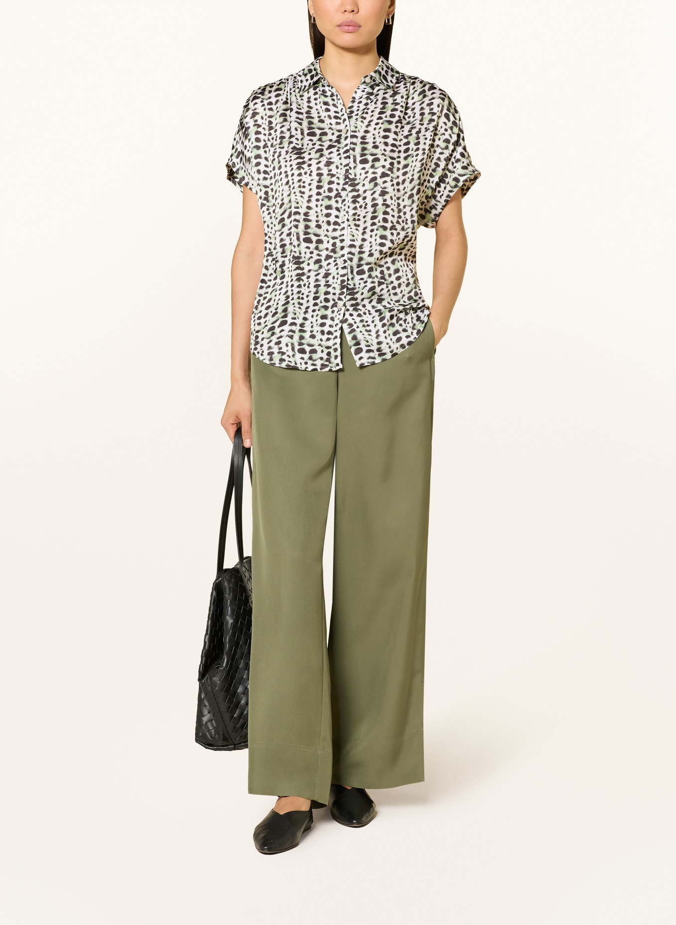 DESOTO Hemdbluse FLORINE aus Satin: GRÜN / WEISS / SCHWARZ