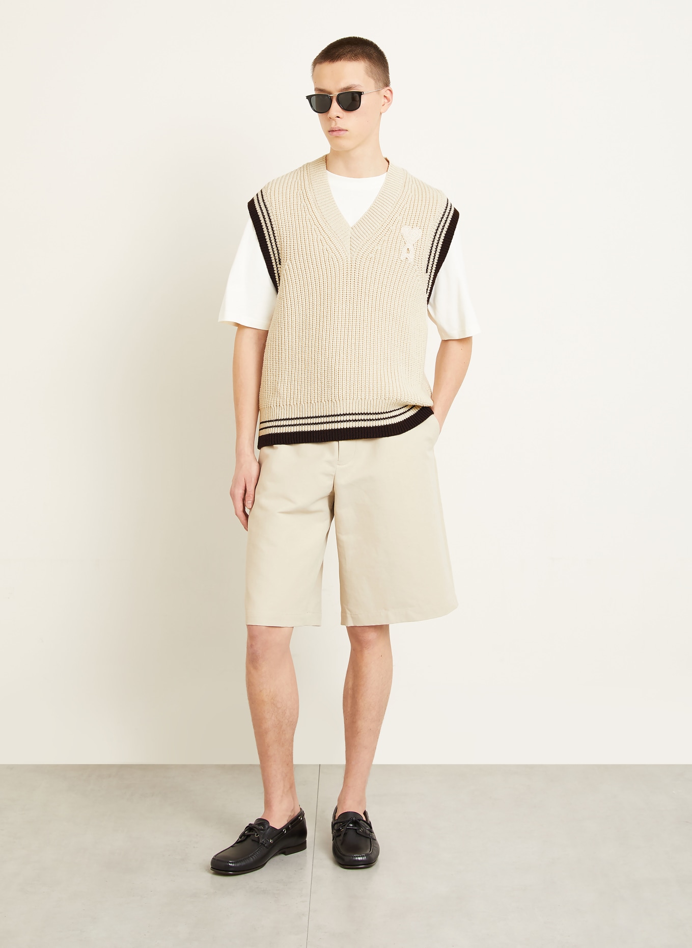 AMI PARIS Pullunder: CREME / SCHWARZ