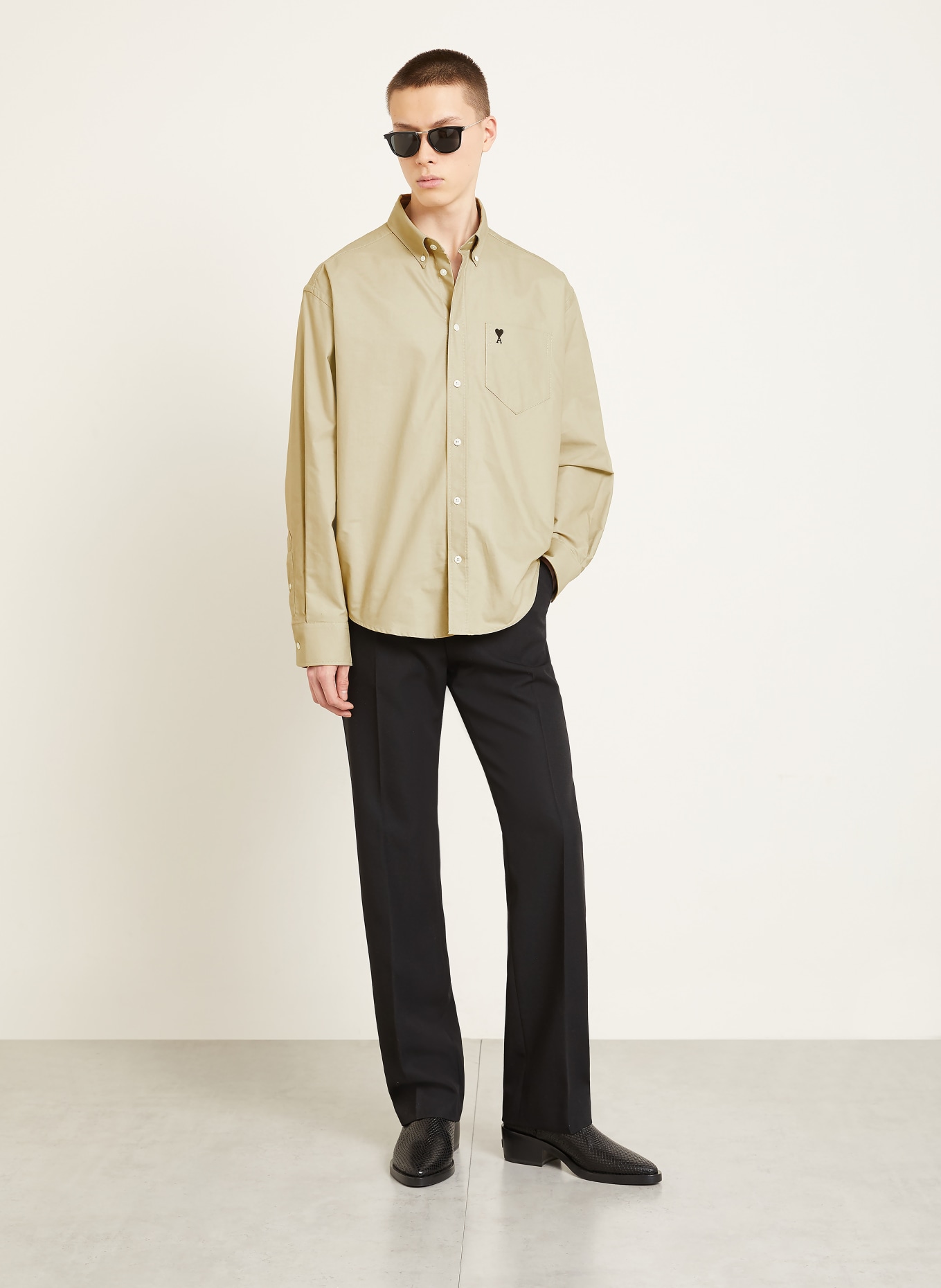 AMI PARIS Hemd Comfort Fit: KHAKI