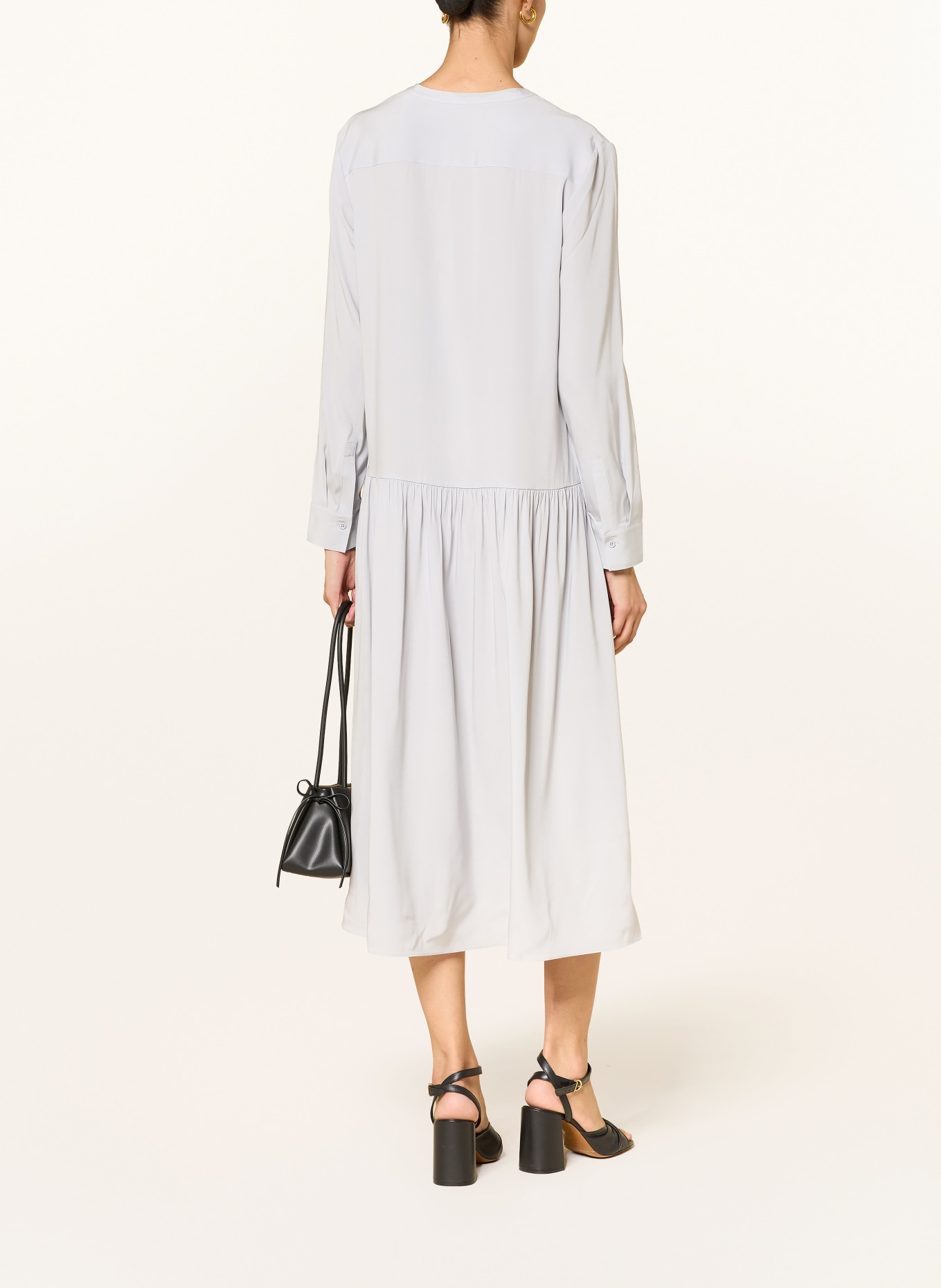 Alcidia da Veiga jedwabna sukienka: JASNOCZARY