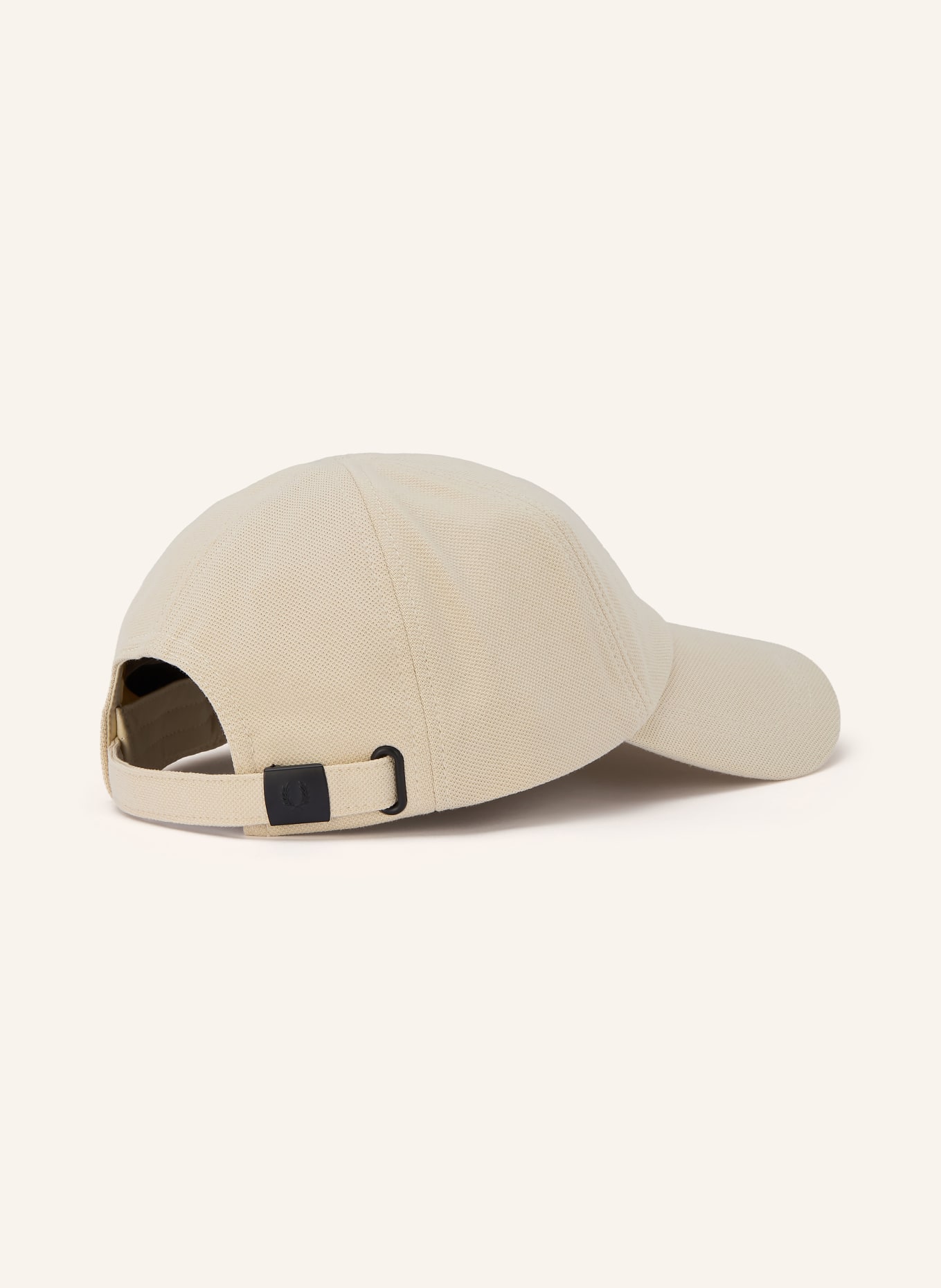 FRED PERRY cap: BEIGE