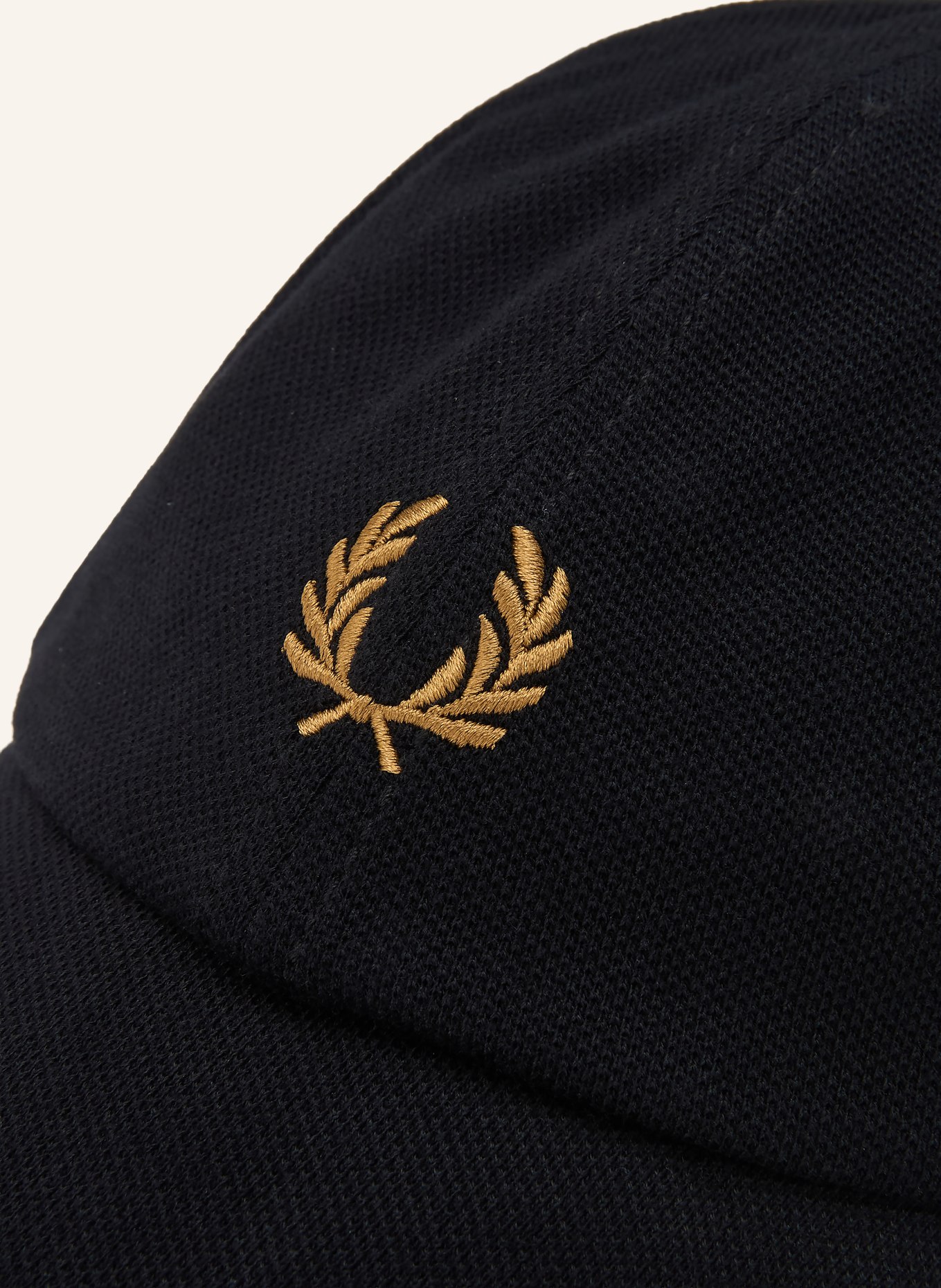 FRED PERRY Cap: SCHWARZ
