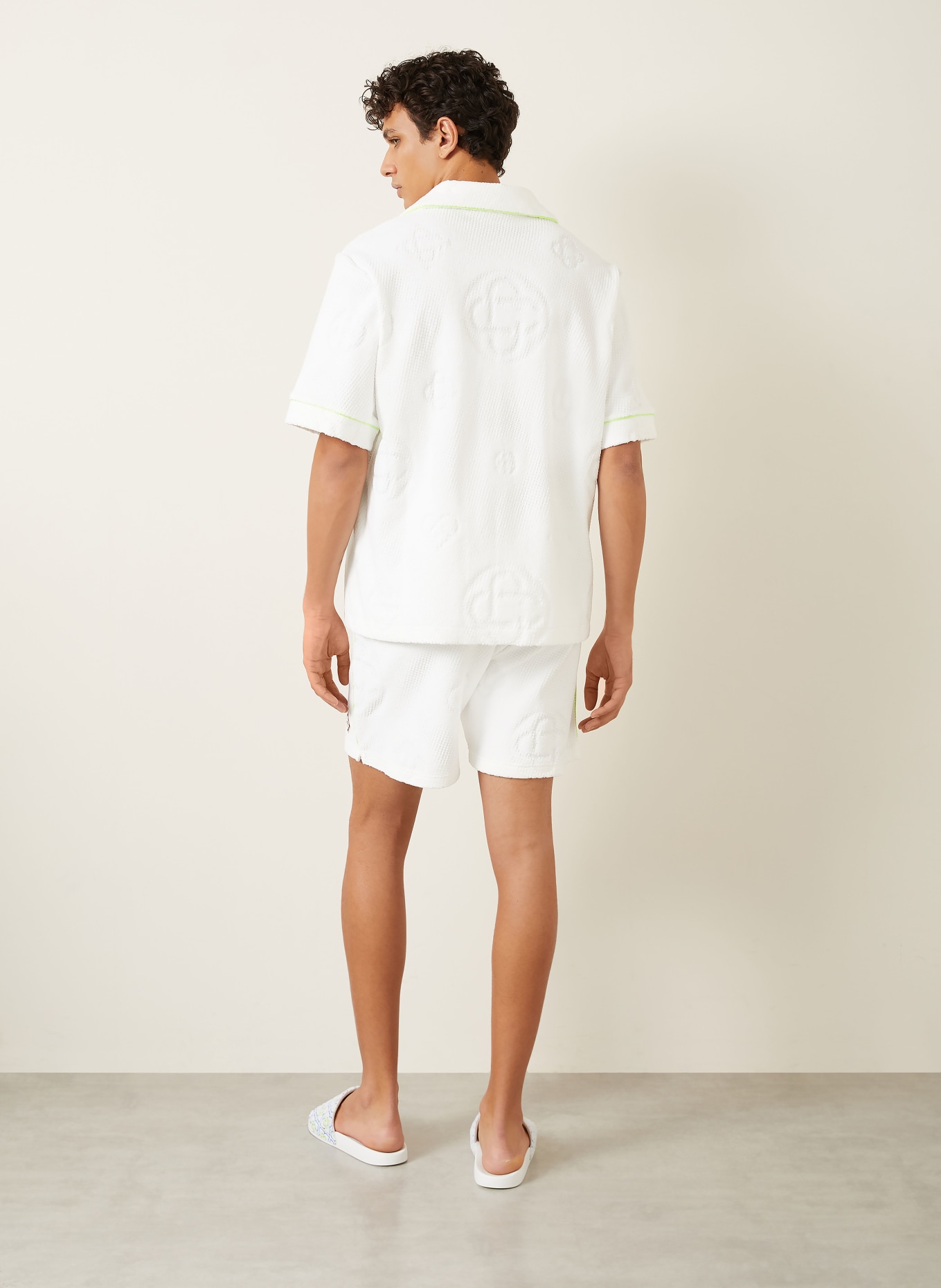 Casablanca Resorthemd Comfort Fit aus Frottee: WEISS / NEONGRÜN