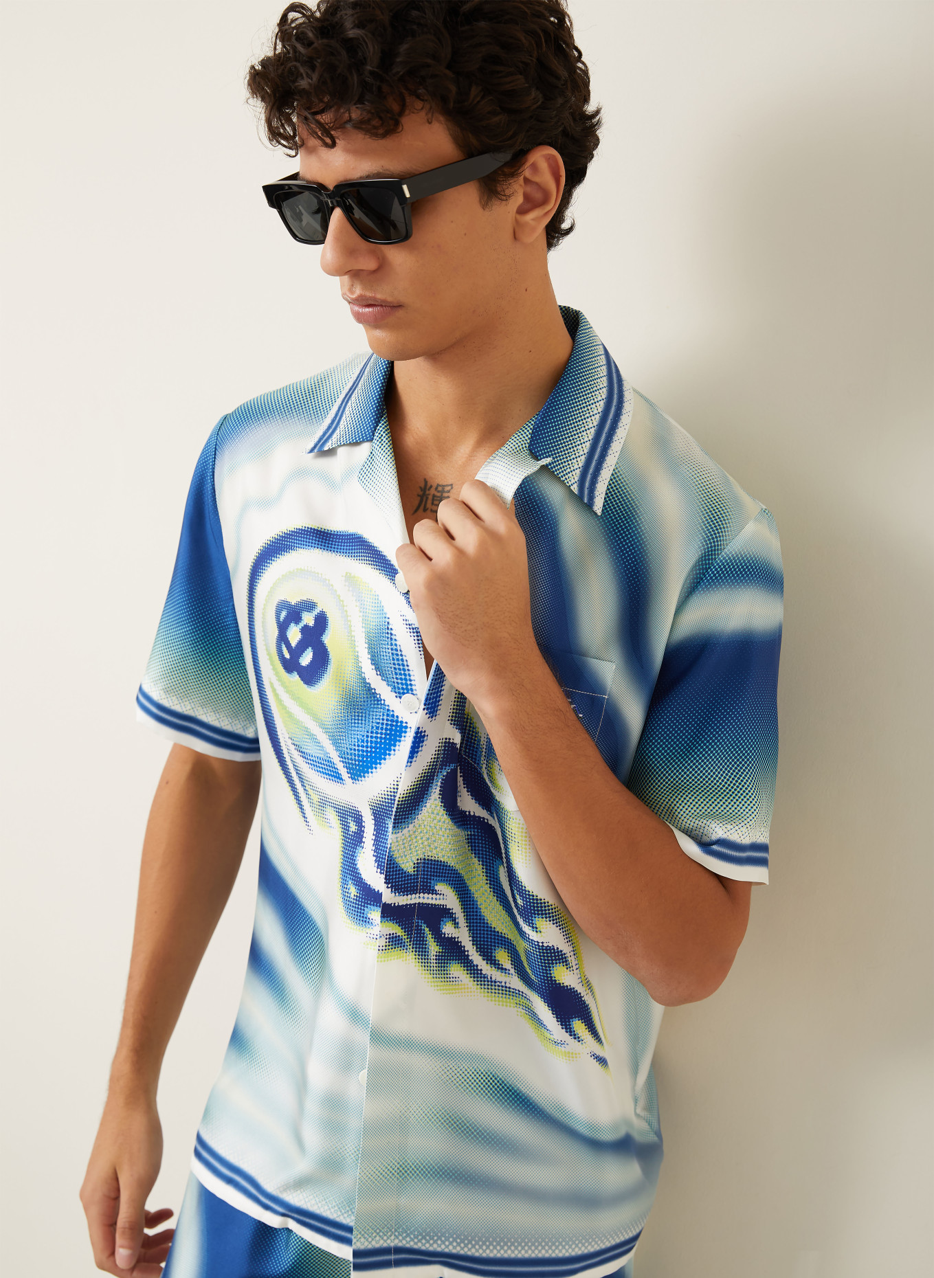 Casablanca Resorthemd FLAMING TENNIS BALL Comfort Fit aus Seide: BLAU / NEONGRÜN / WEISS